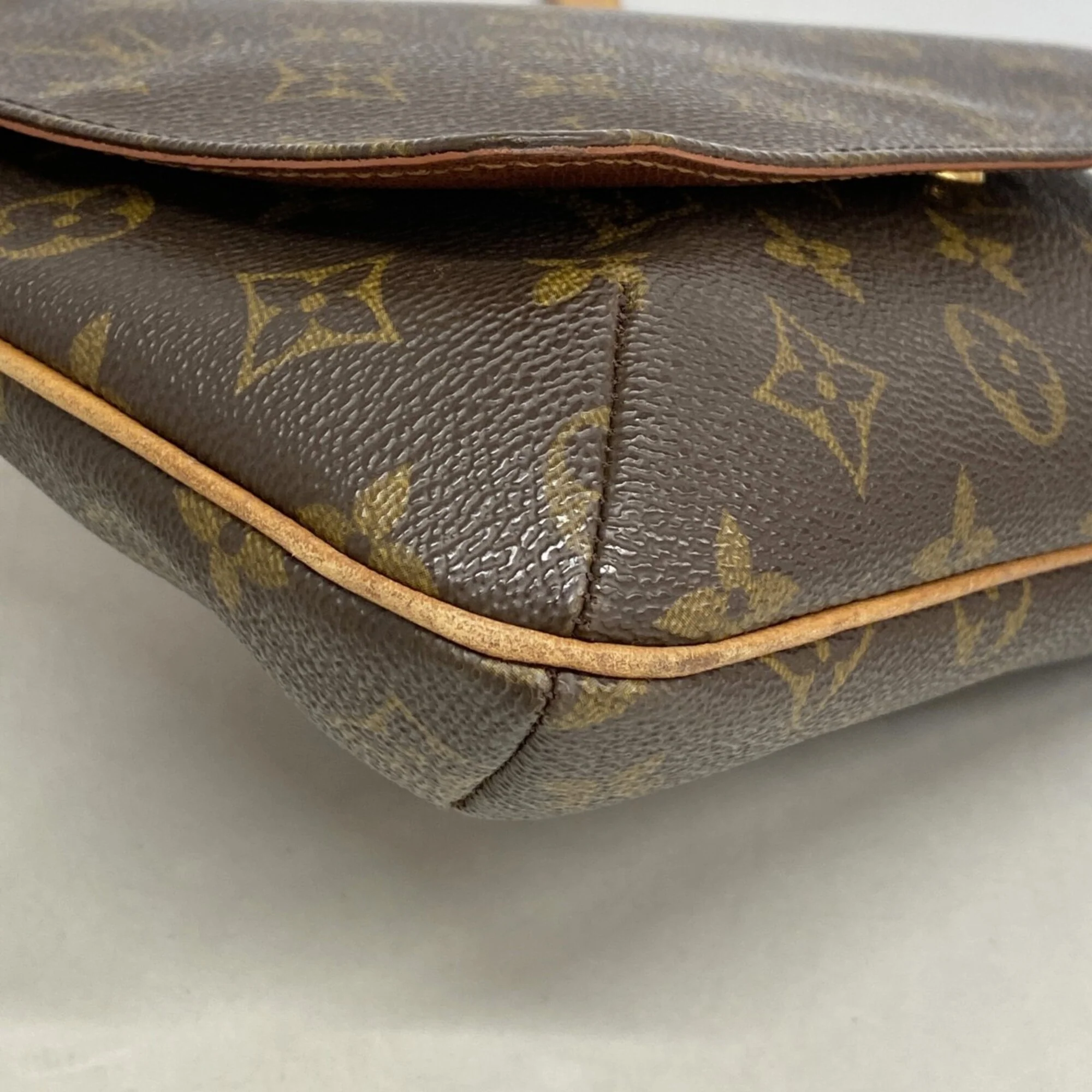 Musette Tango Handbag Monogram Canvas - Image 6