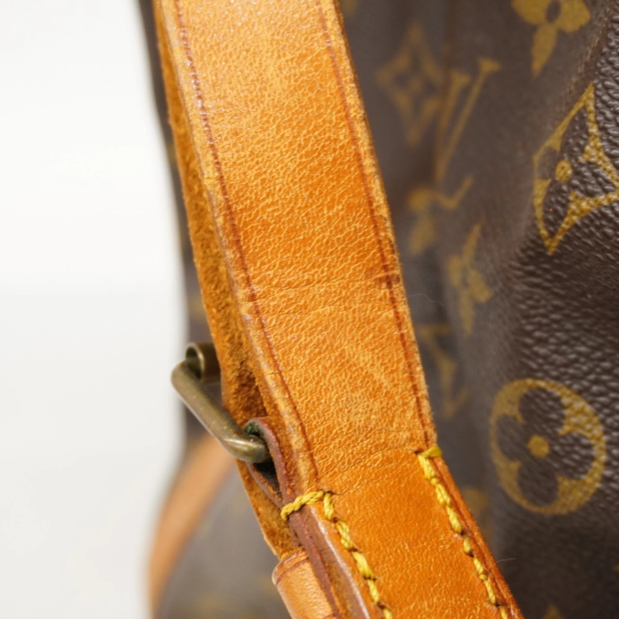 Noe Handbag Monogram Canvas Large - Image 9