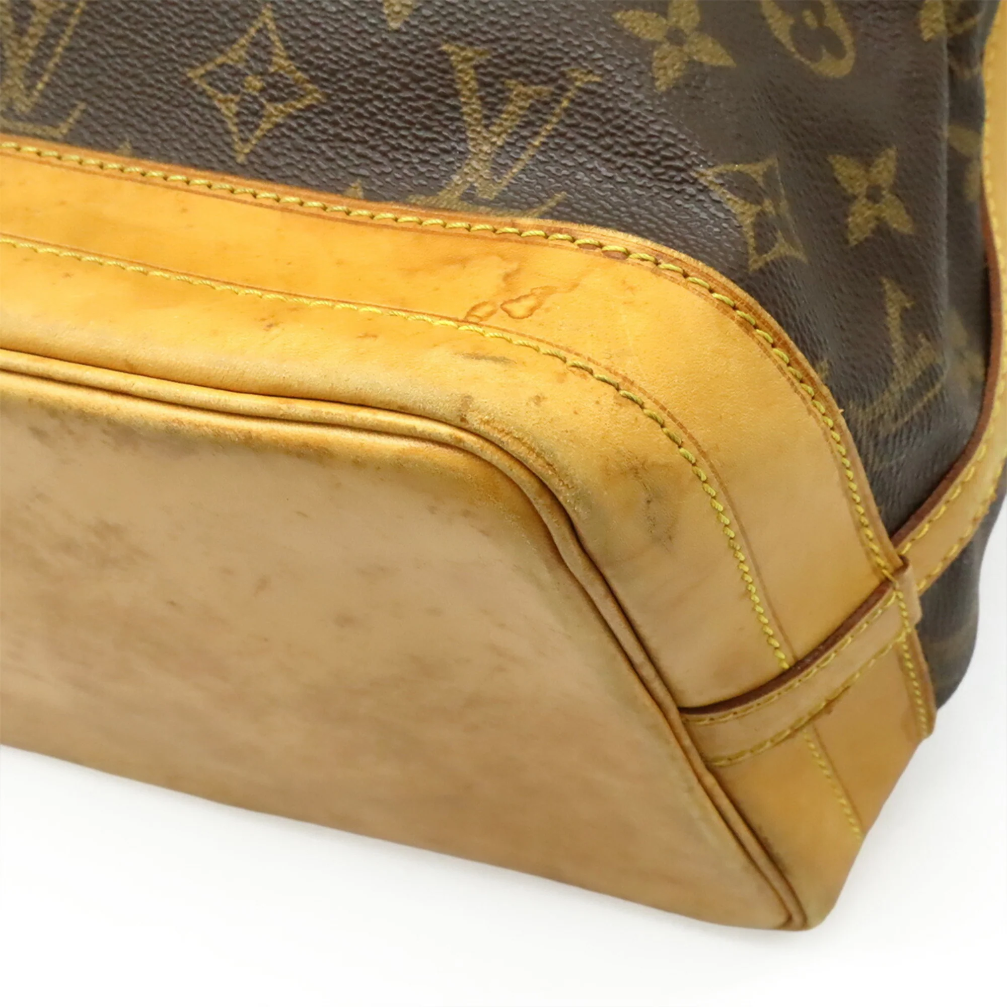 Noe Handbag Monogram Canvas Large - Image 4