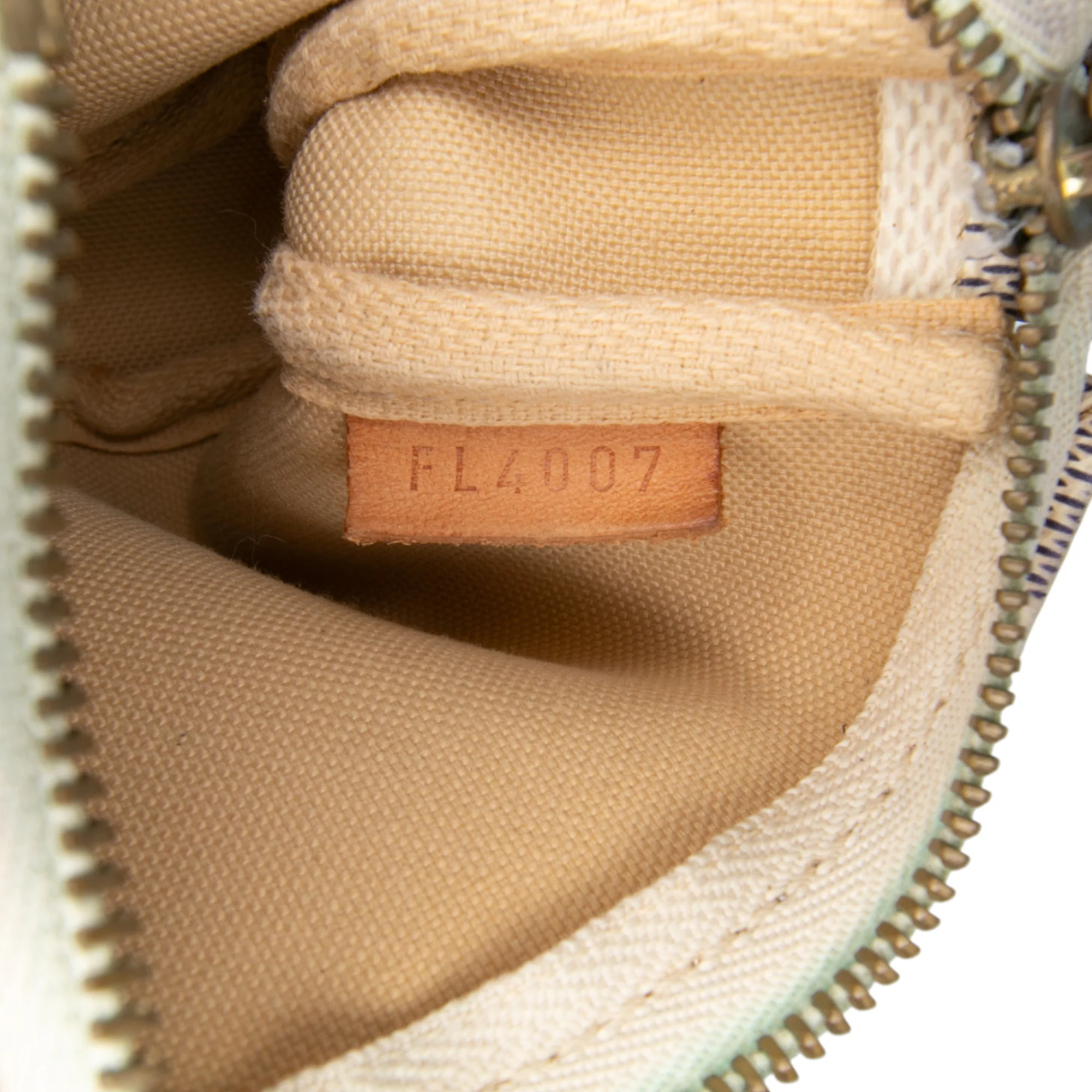 Pochette Accessoires Damier - Image 6