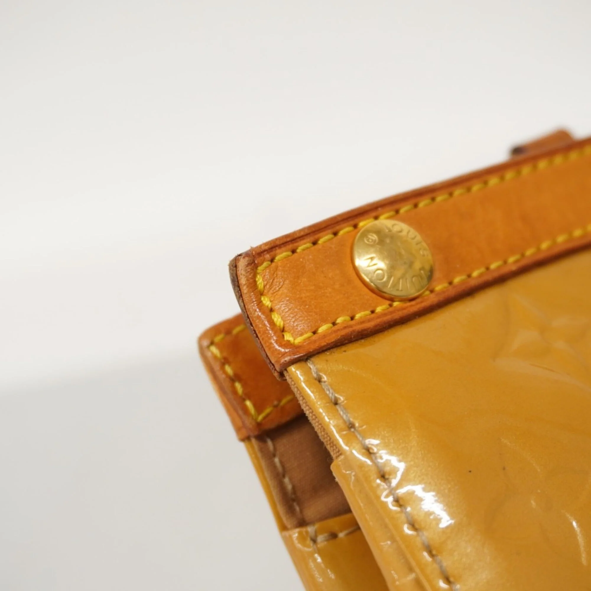 Roxbury Drive Handbag Monogram Vernis - Image 6