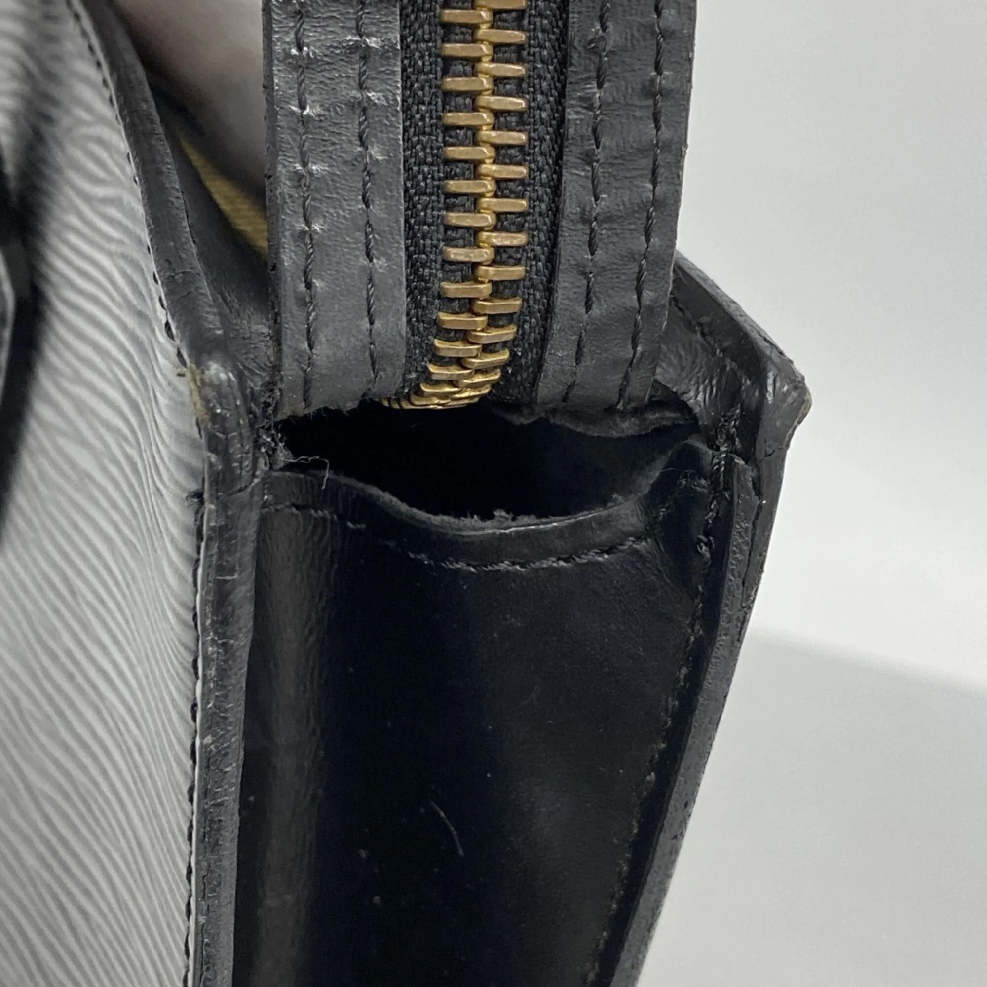 Saint Jacques Handbag Epi Leather PM - Image 8