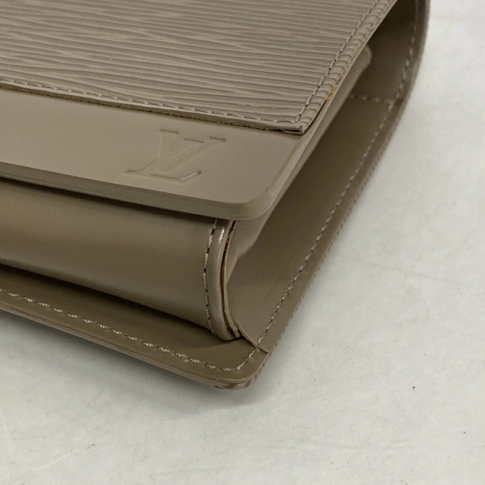 Sevigne Clutch Epi Leather - Image 6