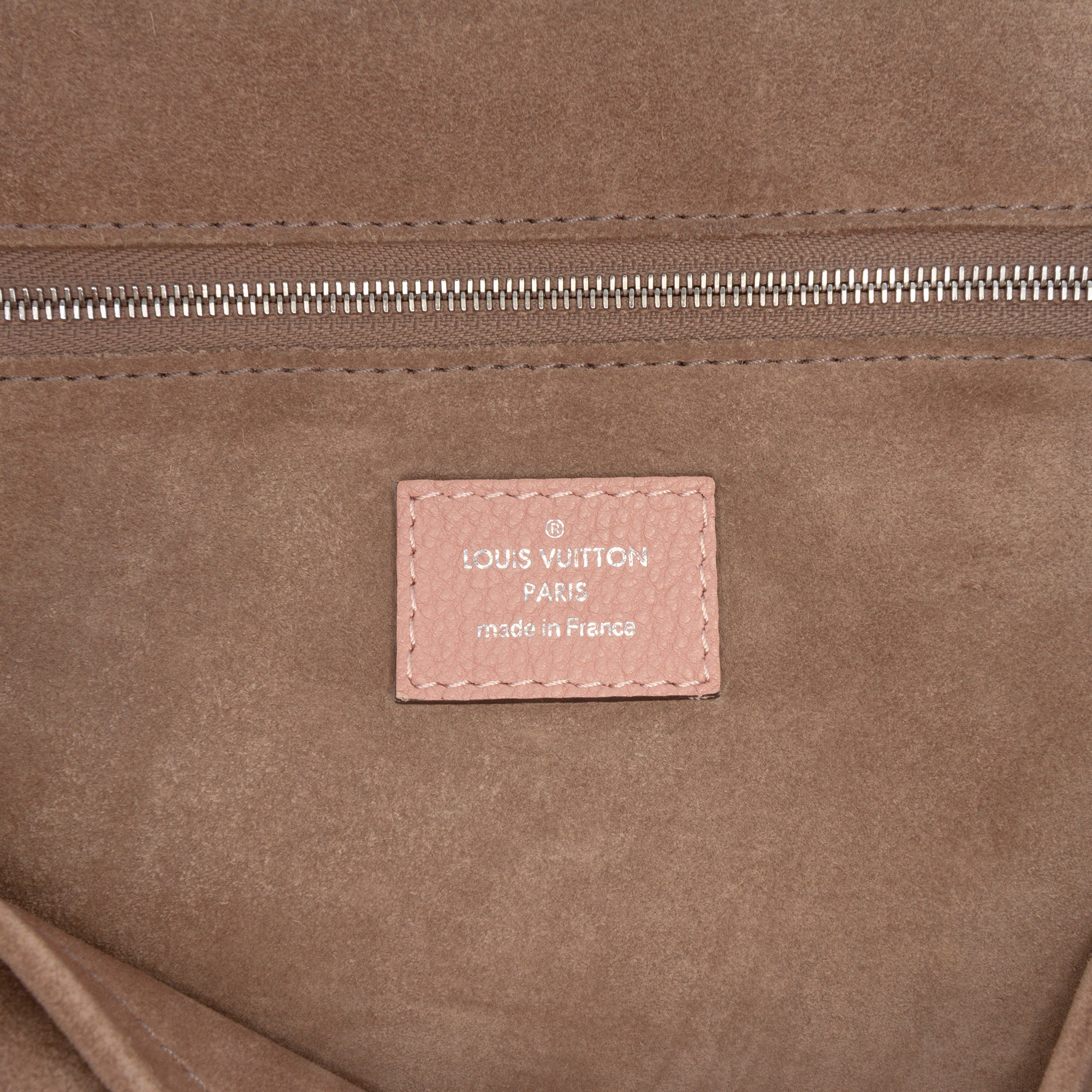Soft Lockit Handbag Leather PM - Image 5