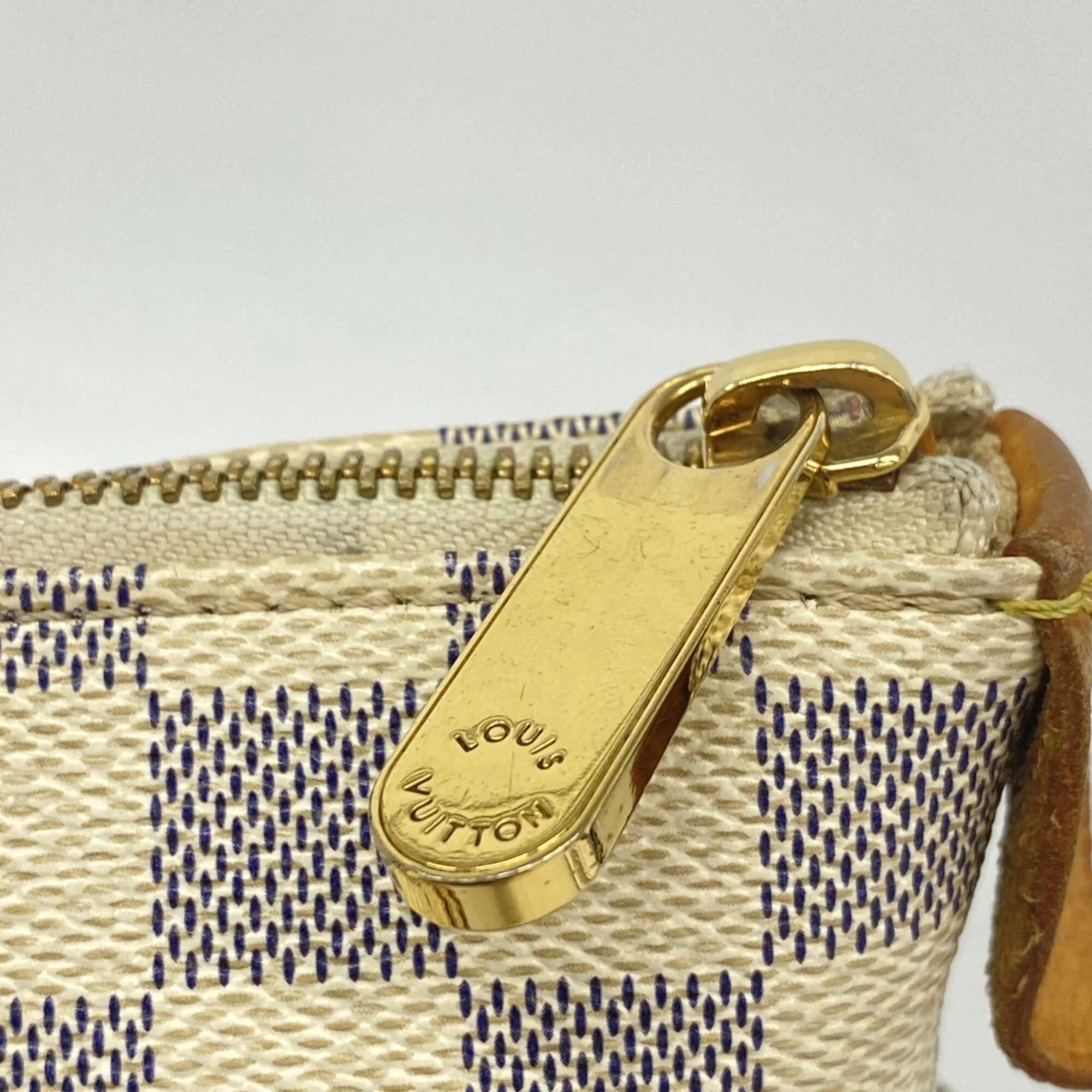 Totally Handbag Damier PM - Image 9