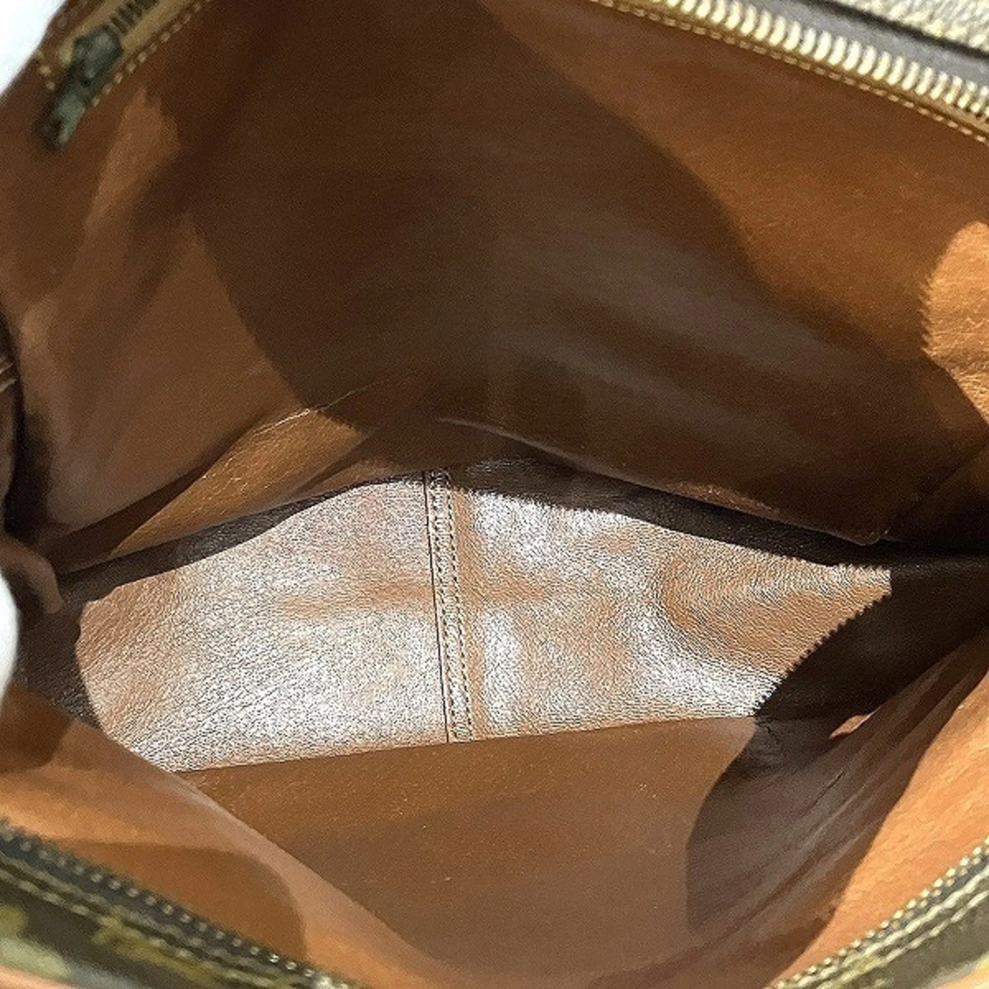 Trotteur Beaubourg Handbag Monogram Canvas - Image 6