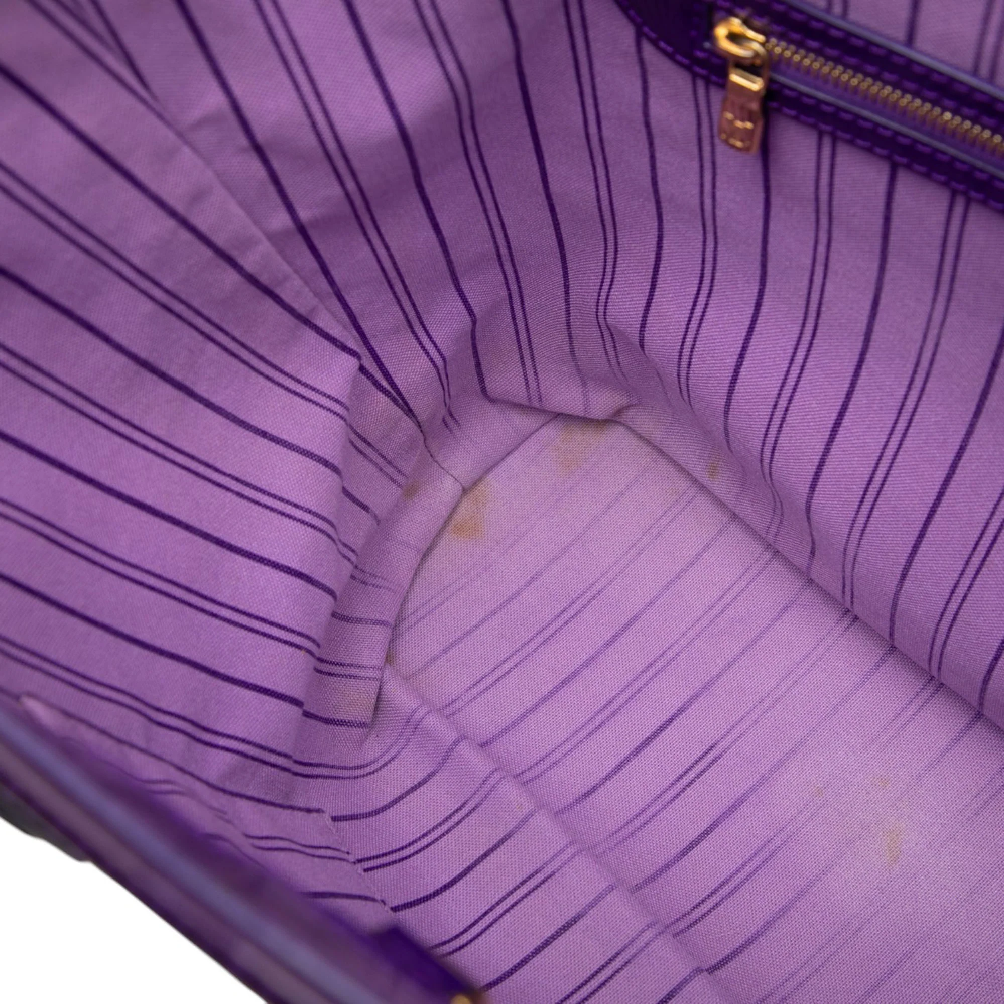 Voyage Tote Cosmic Blossom PM - Image 4