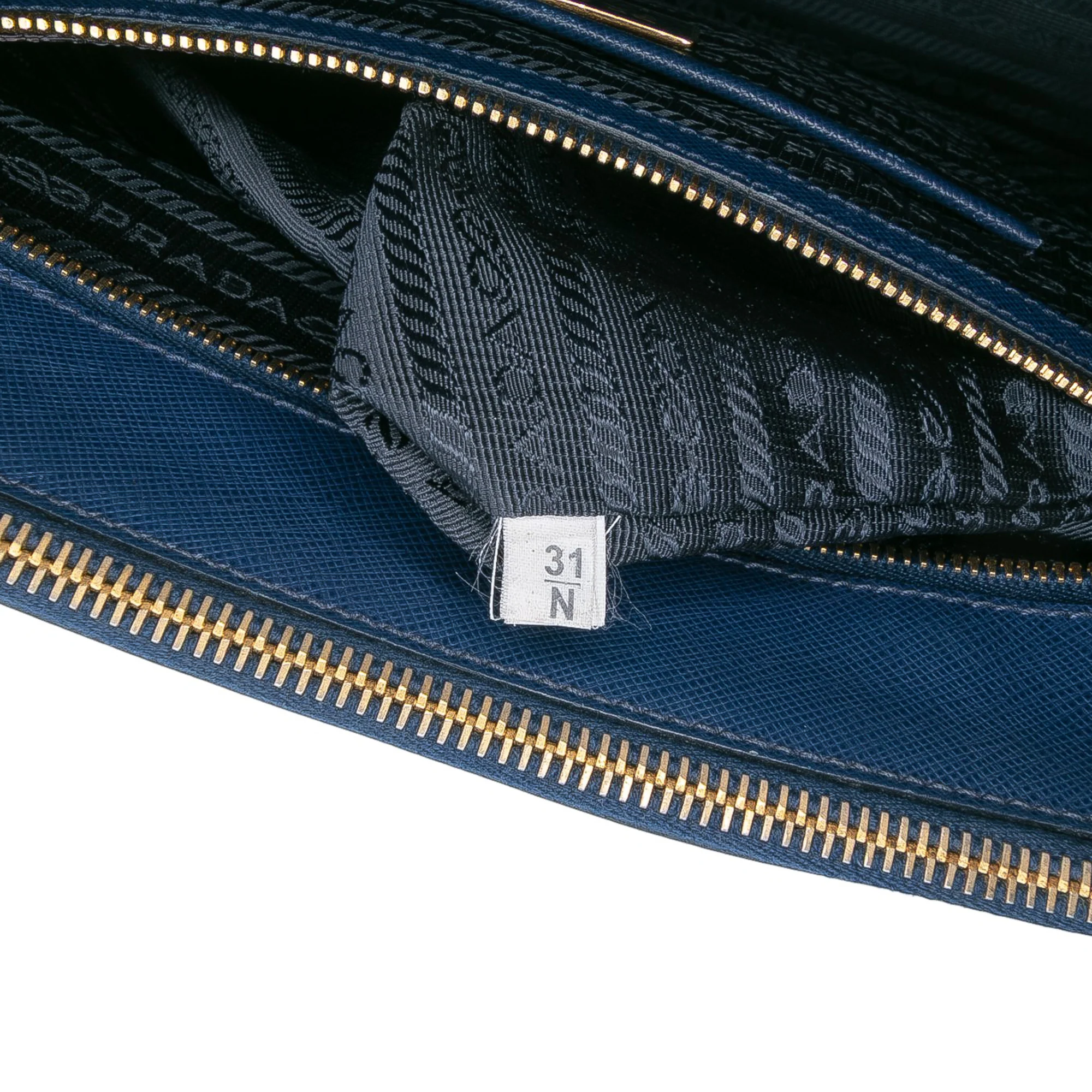 Double Zip Lux Tote Saffiano Leather Large - Image 6