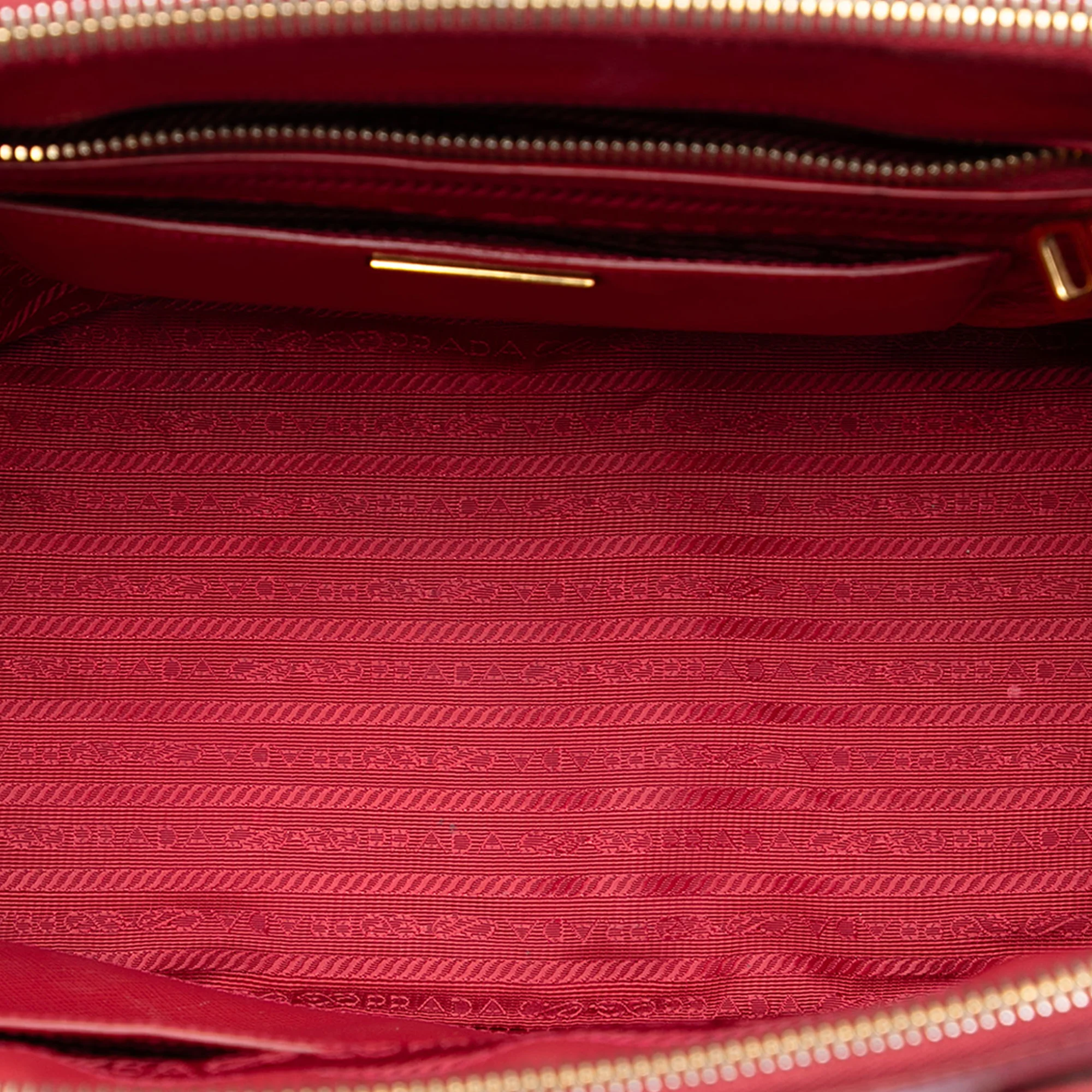 Double Zip Lux Tote Saffiano Leather Medium - Image 4
