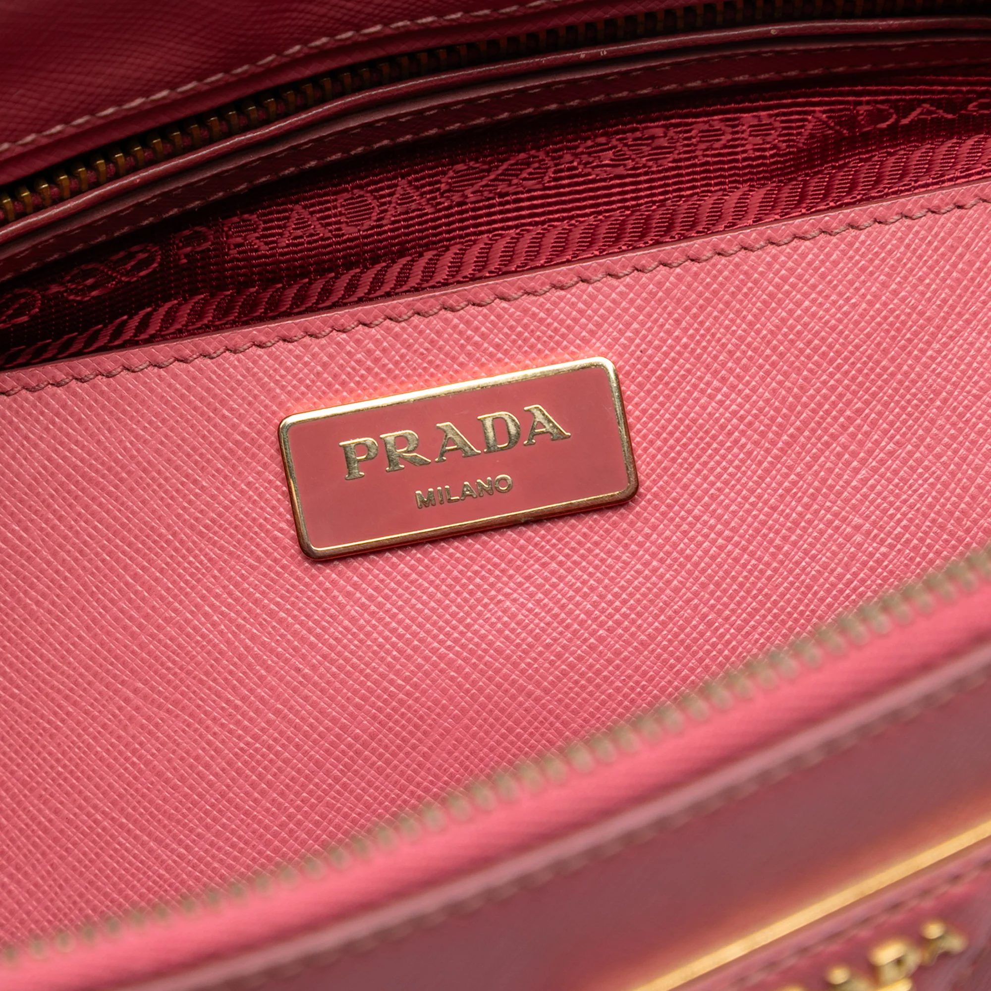 Double Zip Lux Tote Saffiano Leather Medium - Image 5