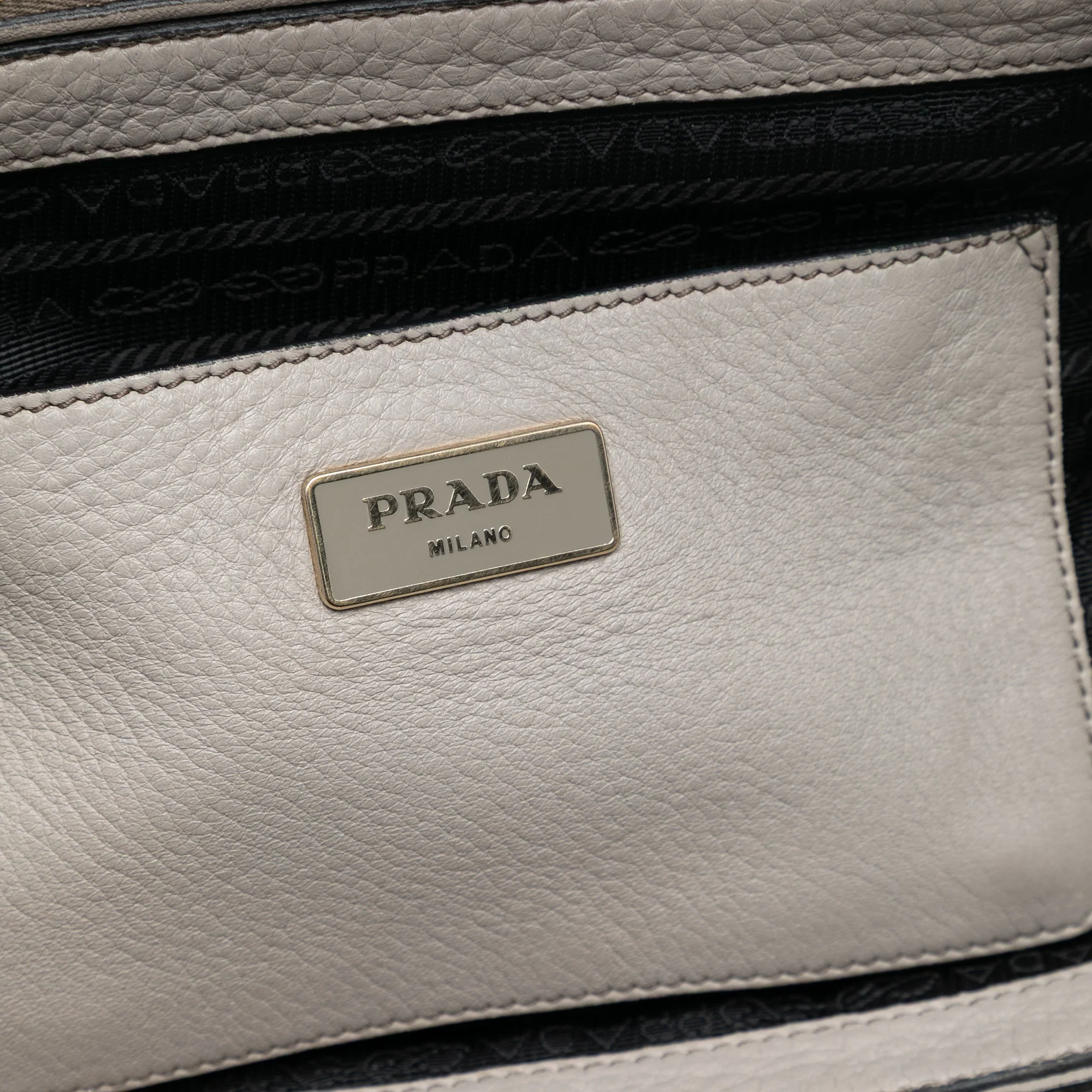 Front Pocket Convertible Tote Vitello Phenix Medium - Image 5