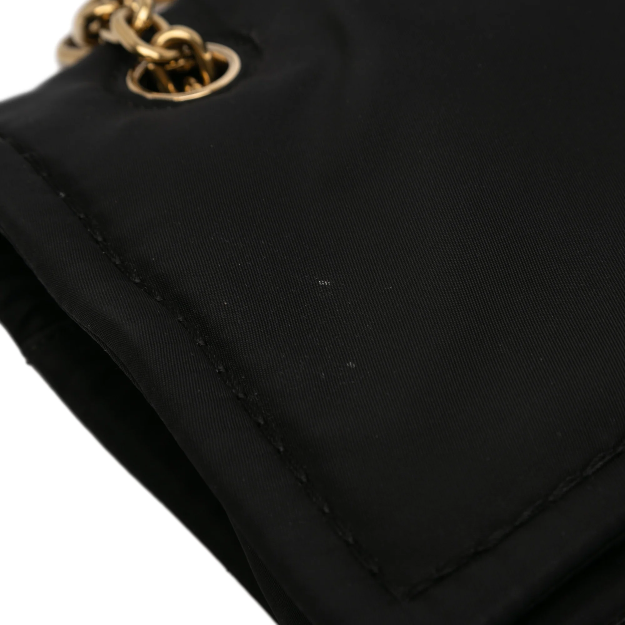 Padded Chain Flap Bag Tessuto Medium - Image 7