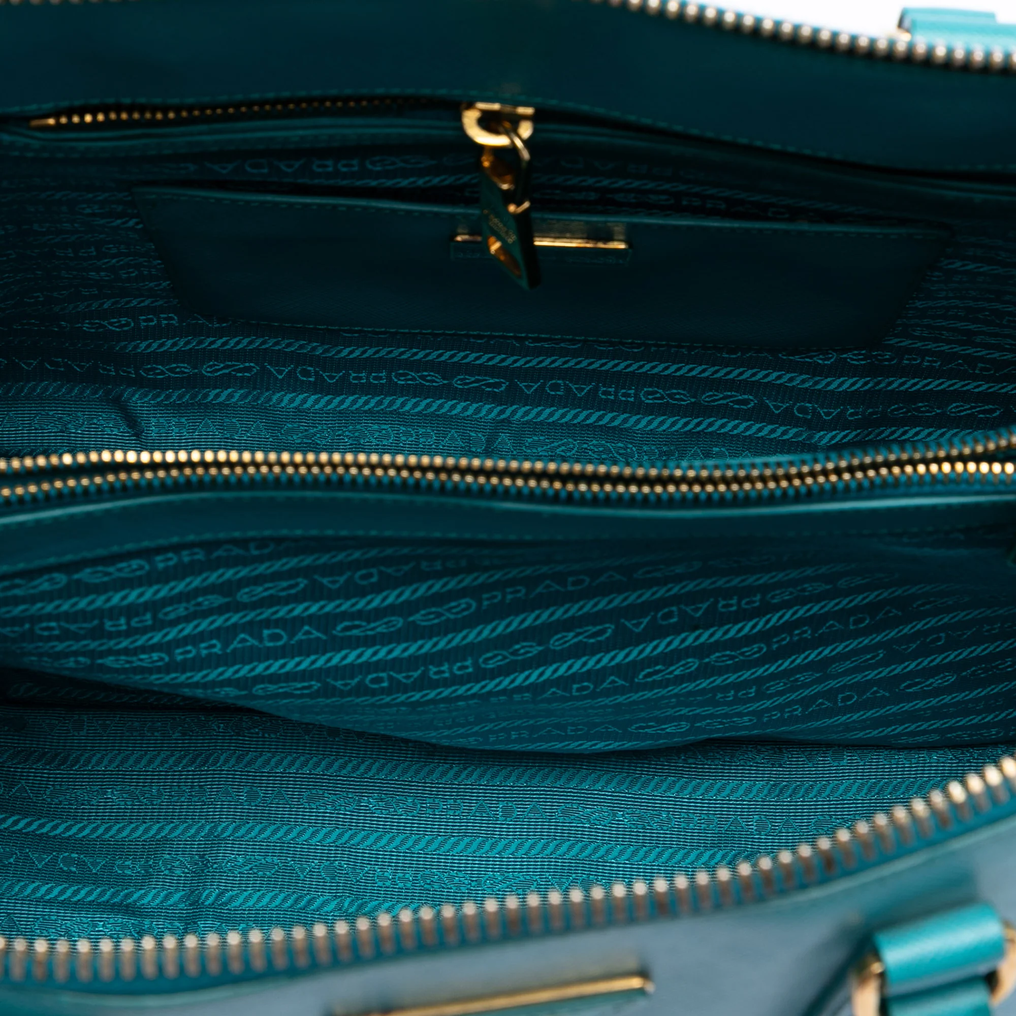 Promenade Bag Saffiano Leather Large - Image 4