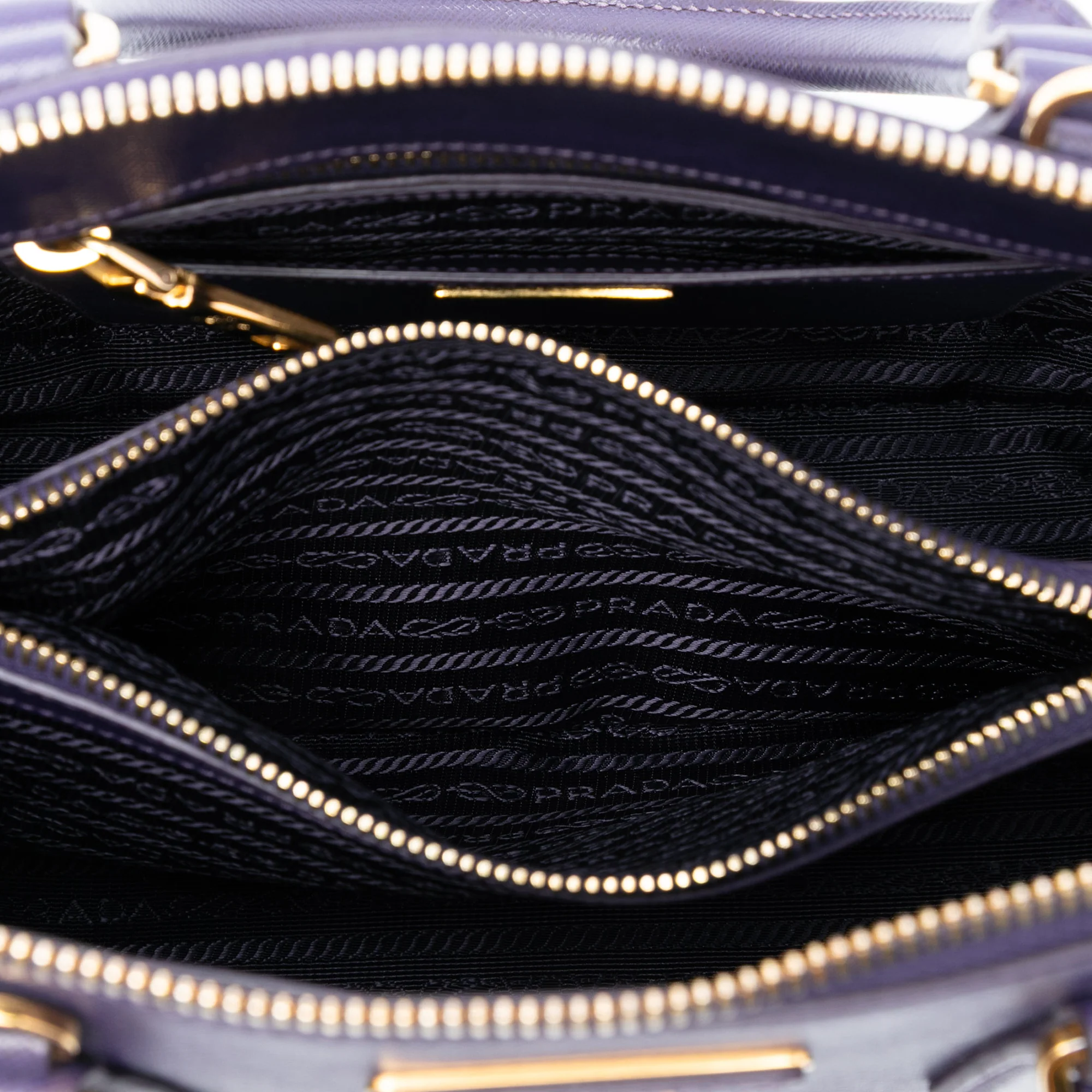 Promenade Bag Saffiano Leather Medium - Image 4