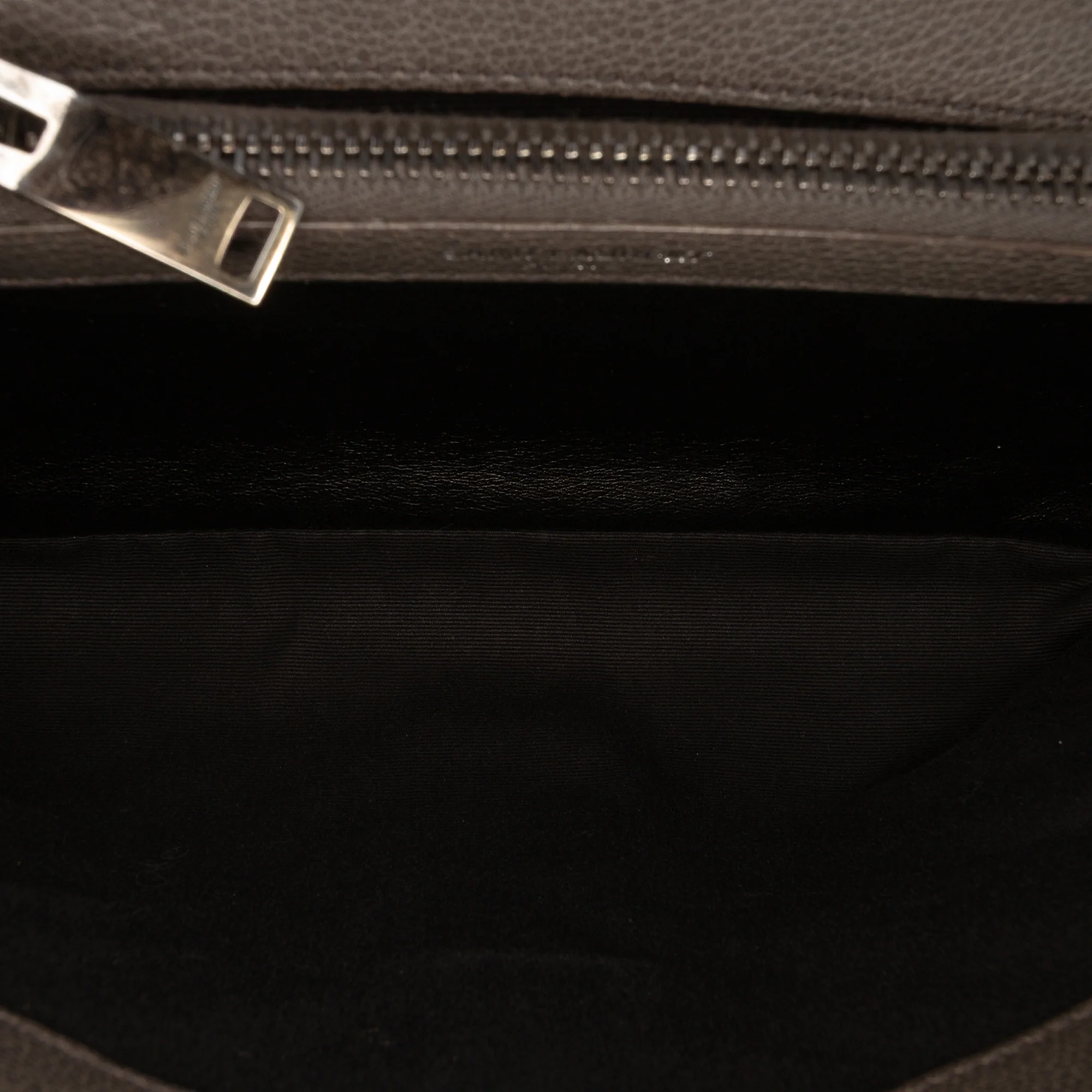Classic Monogram College Bag Matelasse Chevron Leather Medium - Image 4