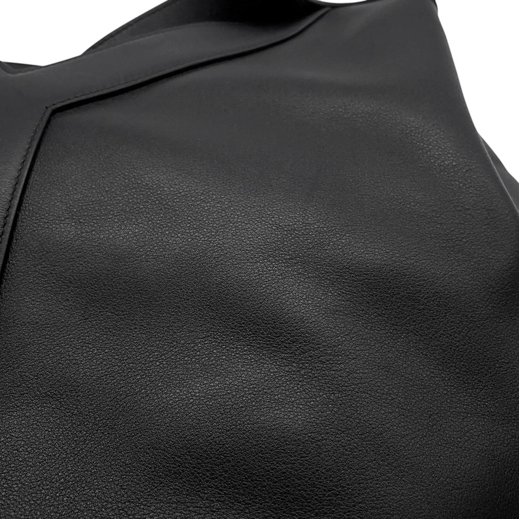Y Tote Leather Medium - Image 6