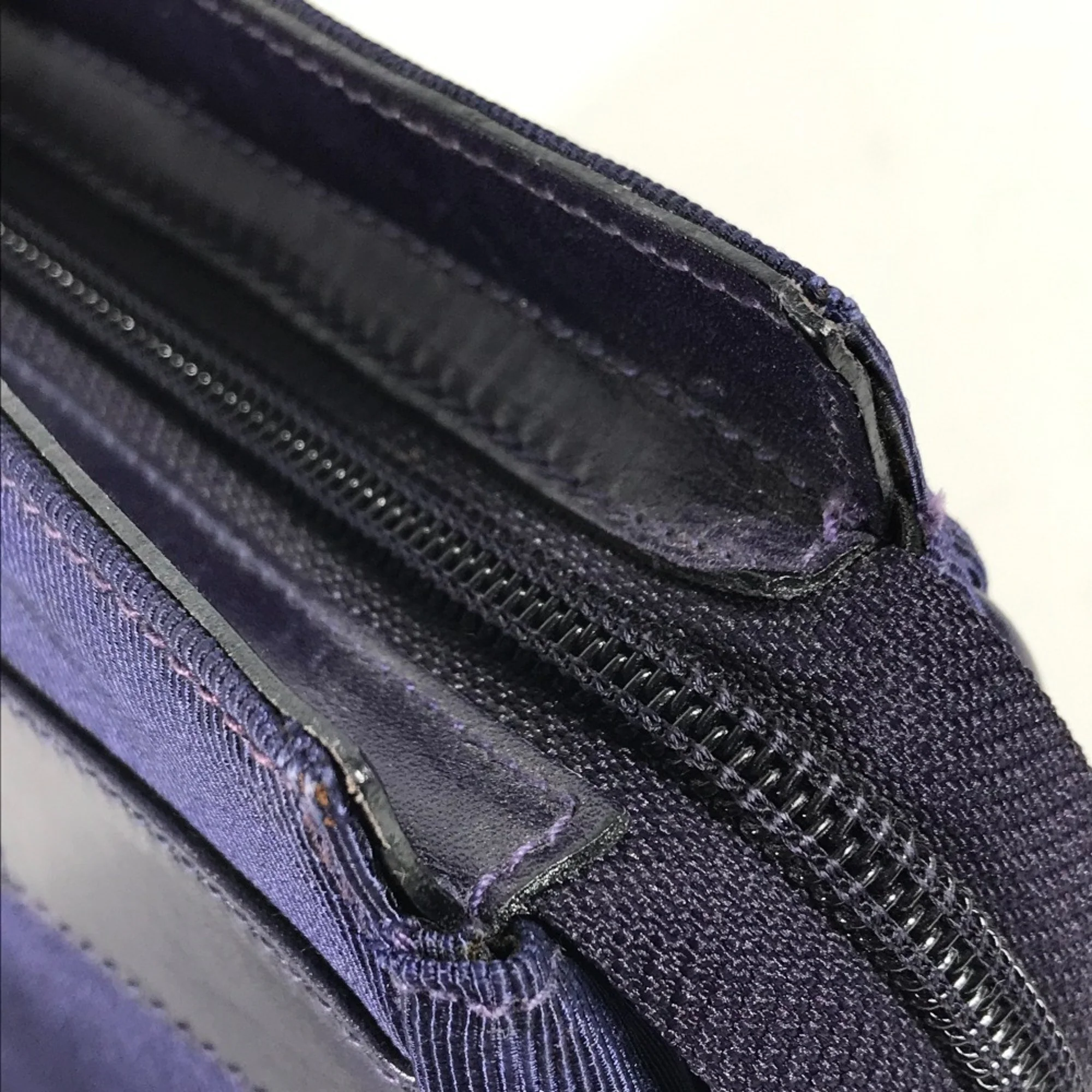 Convertible Vara Bow Tote Leather Small - Image 9