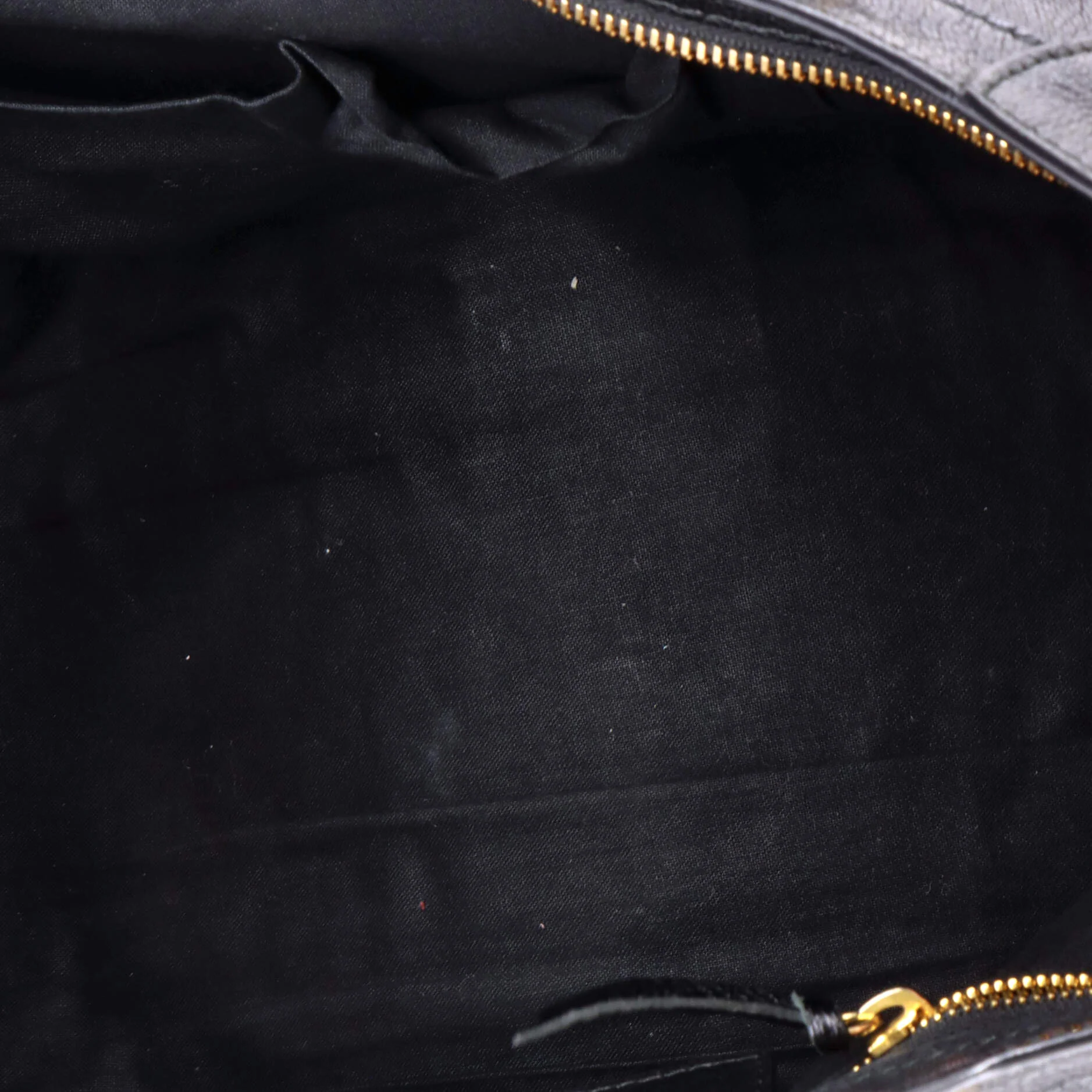 City Classic Metallic Edge Bag Leather Medium - Image 6