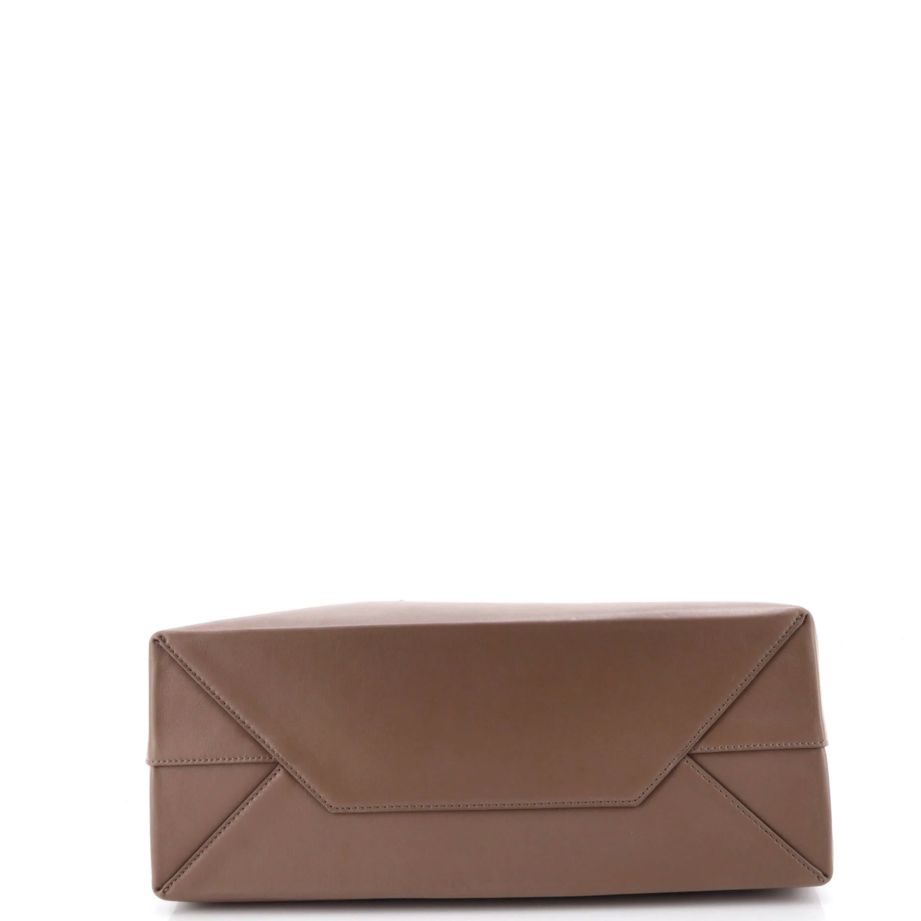 Duty Free Chain Tote Leather Medium - Image 4