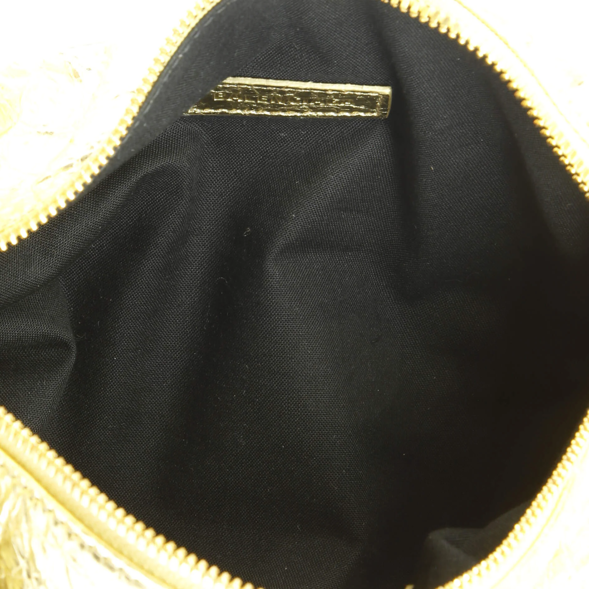 Superbusy Multi-Pocket Sling Bag Leather Small - Image 5