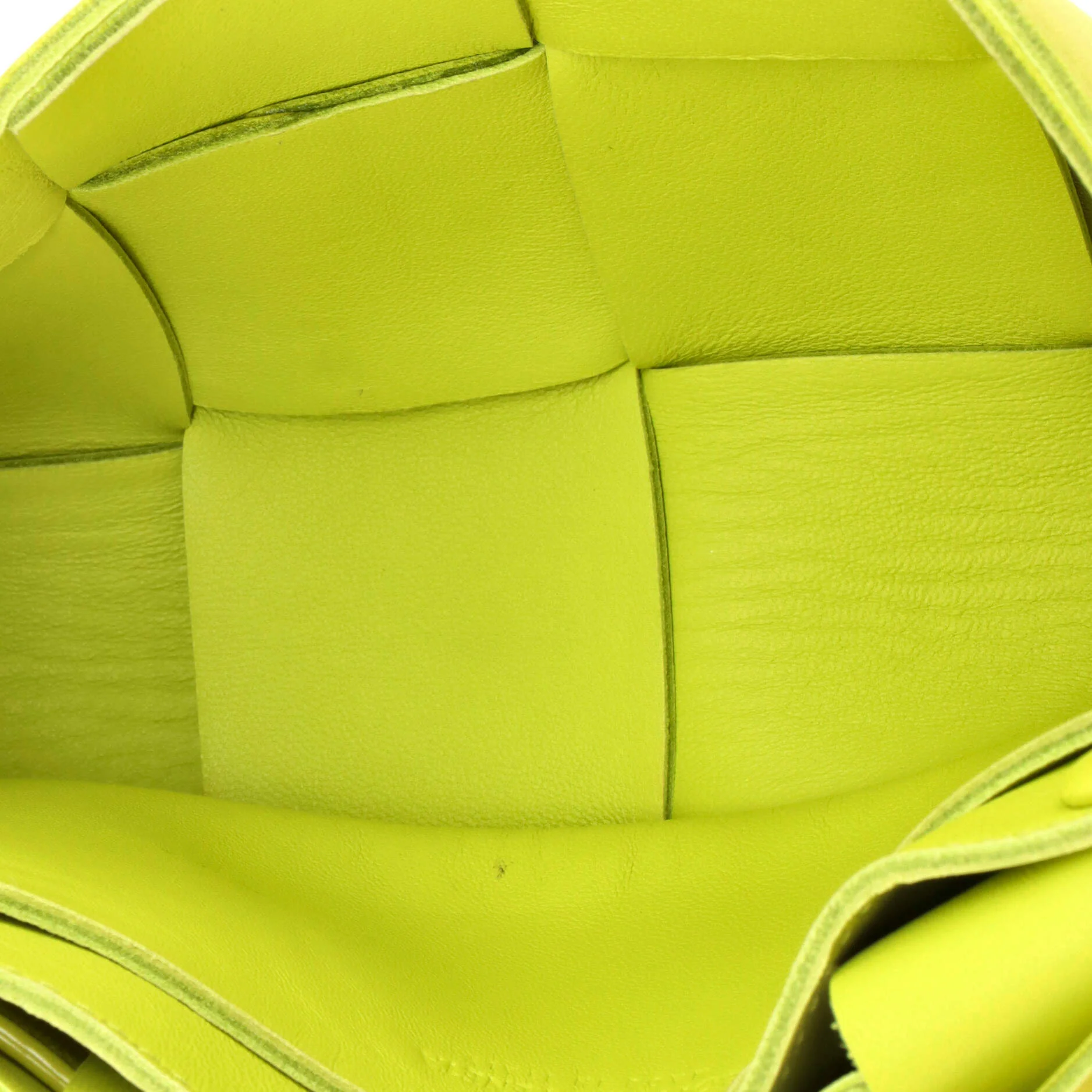 Cassette Belt Bag Maxi Intrecciato Leather - Image 5