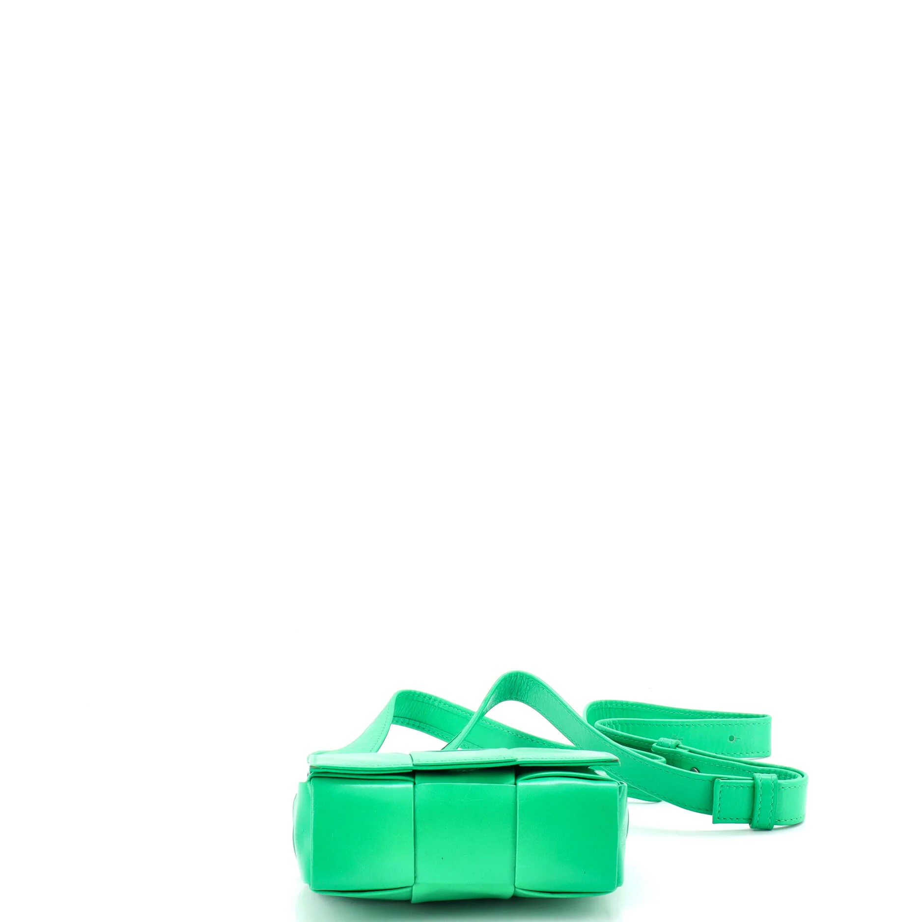 Cassette Crossbody Bag Maxi Intrecciato Leather Candy - Image 4