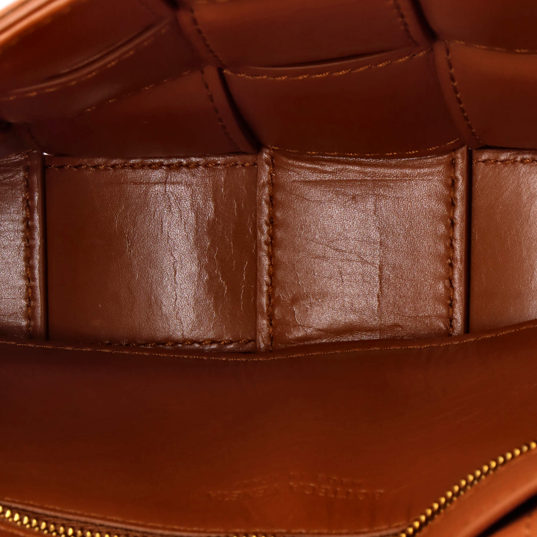 Cassette Crossbody Bag Maxi Intrecciato Plisse Leather - Image 5