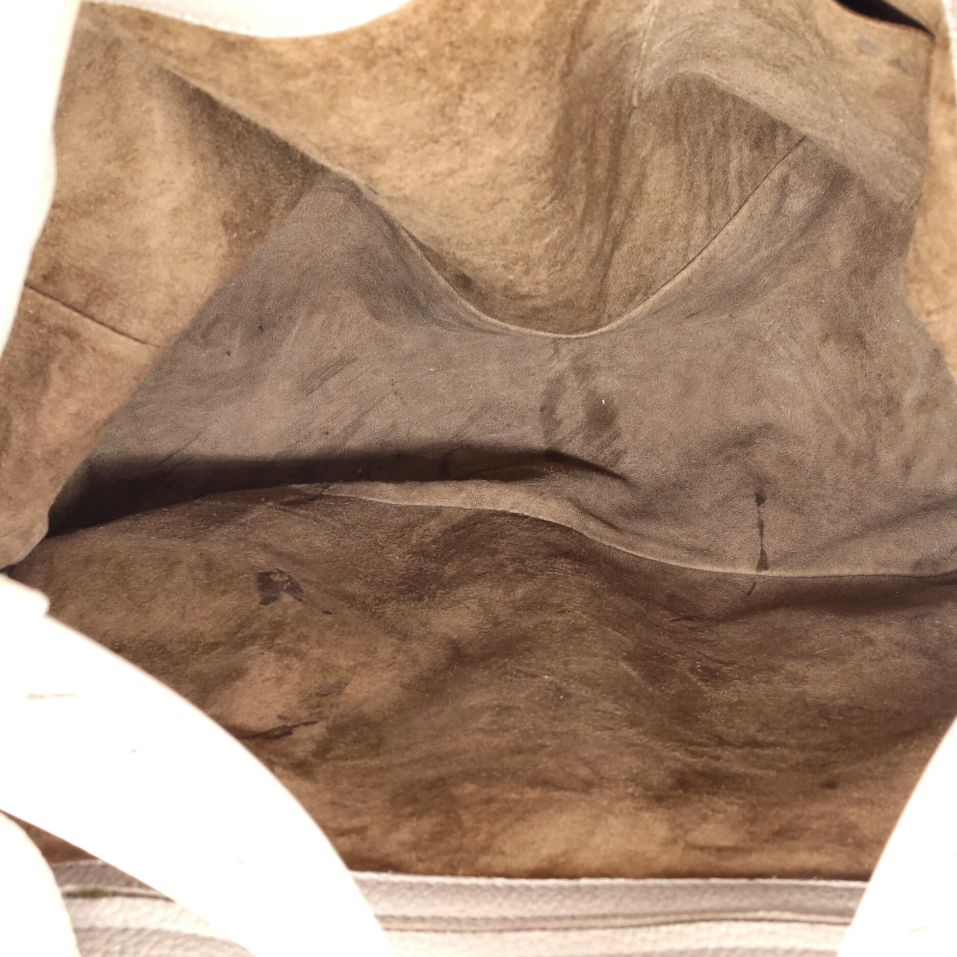 Open Hobo Cervo with Intrecciato Detail Medium - Image 5