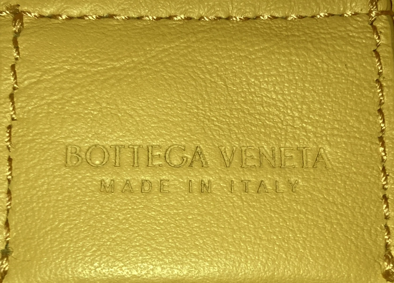 Point Shoulder Bag Leather Medium - Image 6