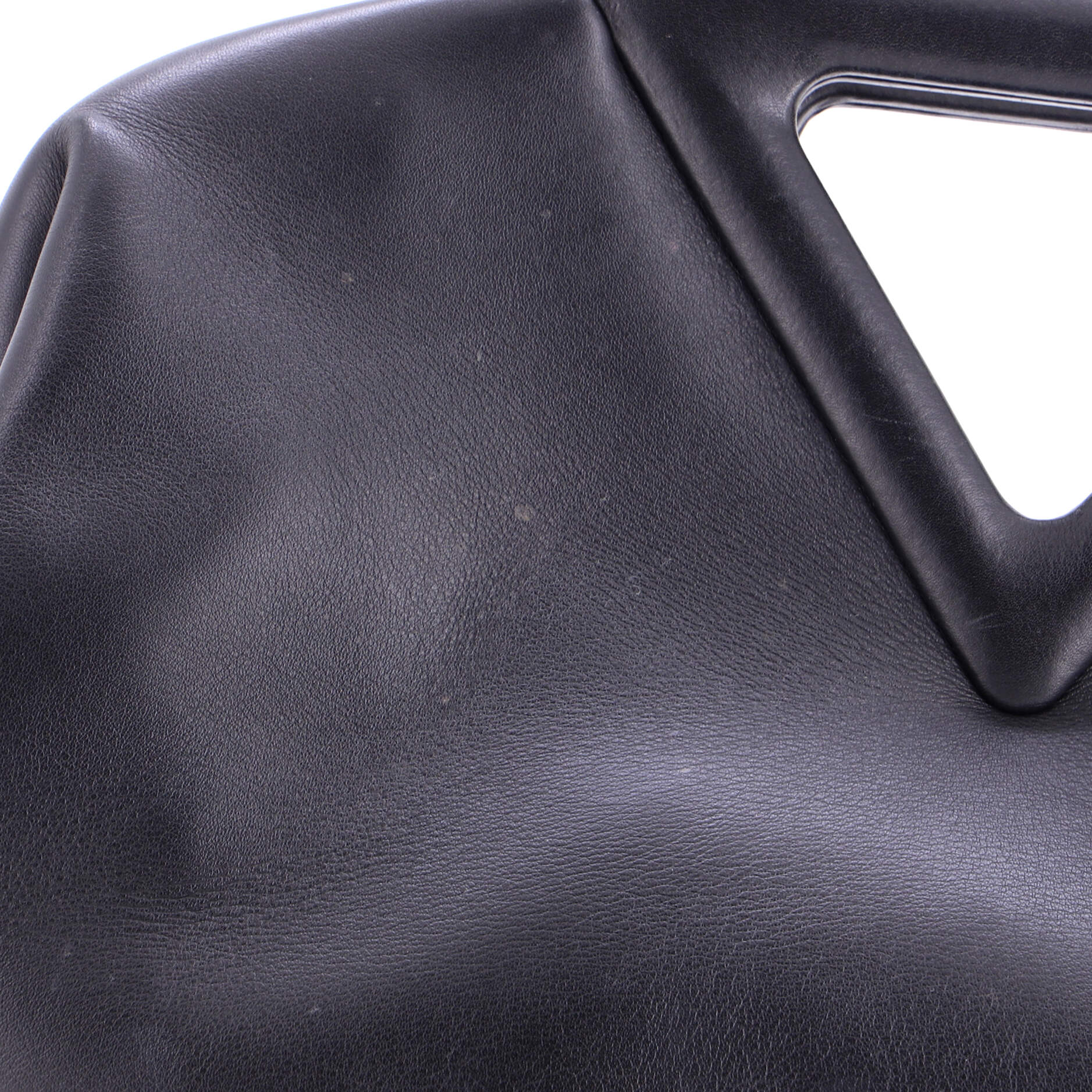 Point Shoulder Bag Leather Medium - Image 6