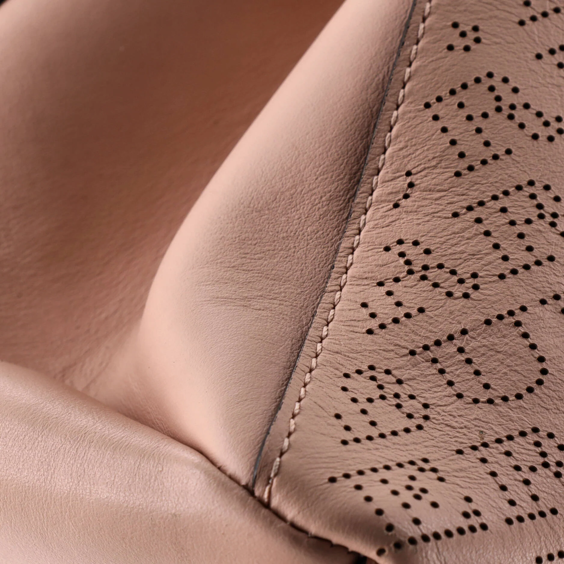 Banner NM Tote Perforated Leather Medium - Image 6