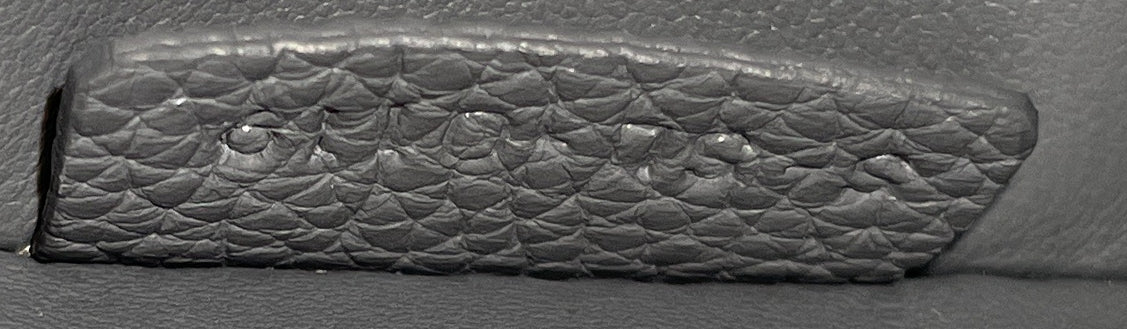 16 Top Handle Bag Grained Calfskin Medium - Image 7