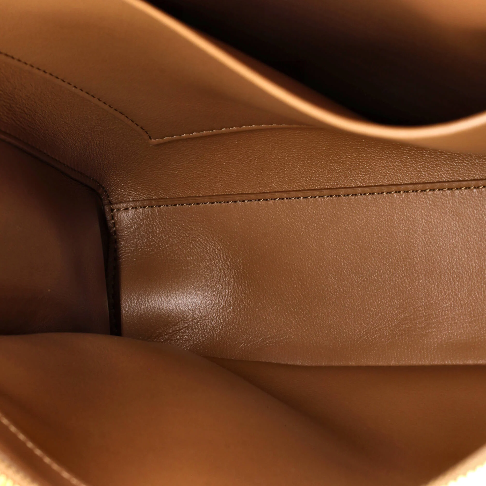 16 Top Handle Bag Smooth Calfskin Medium - Image 5