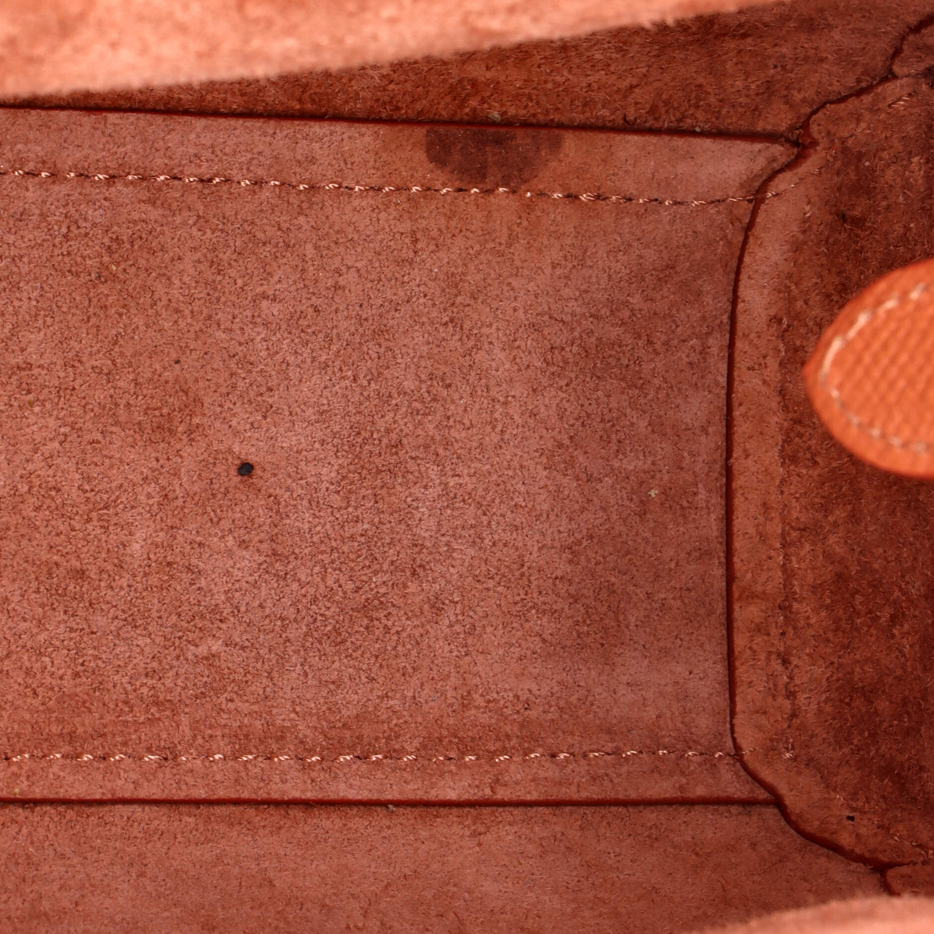 Belt Bag Textured Leather Nano - Image 5