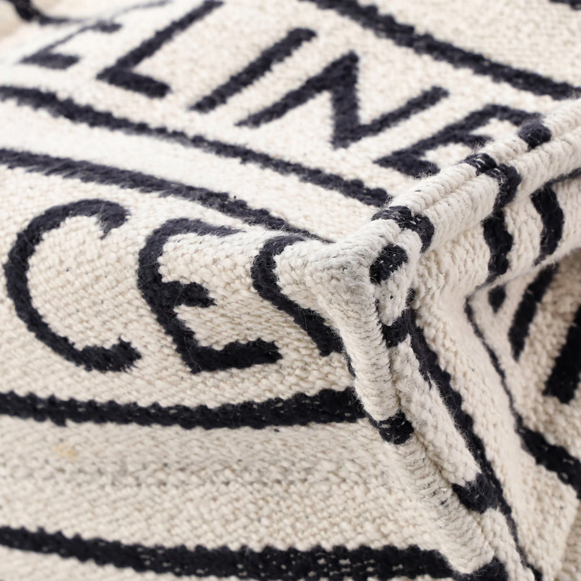 Cabas Thais Tote Logo All Over Textile Small - Image 6