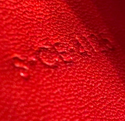 Classic Box Bag Grainy Leather Medium - Image 8