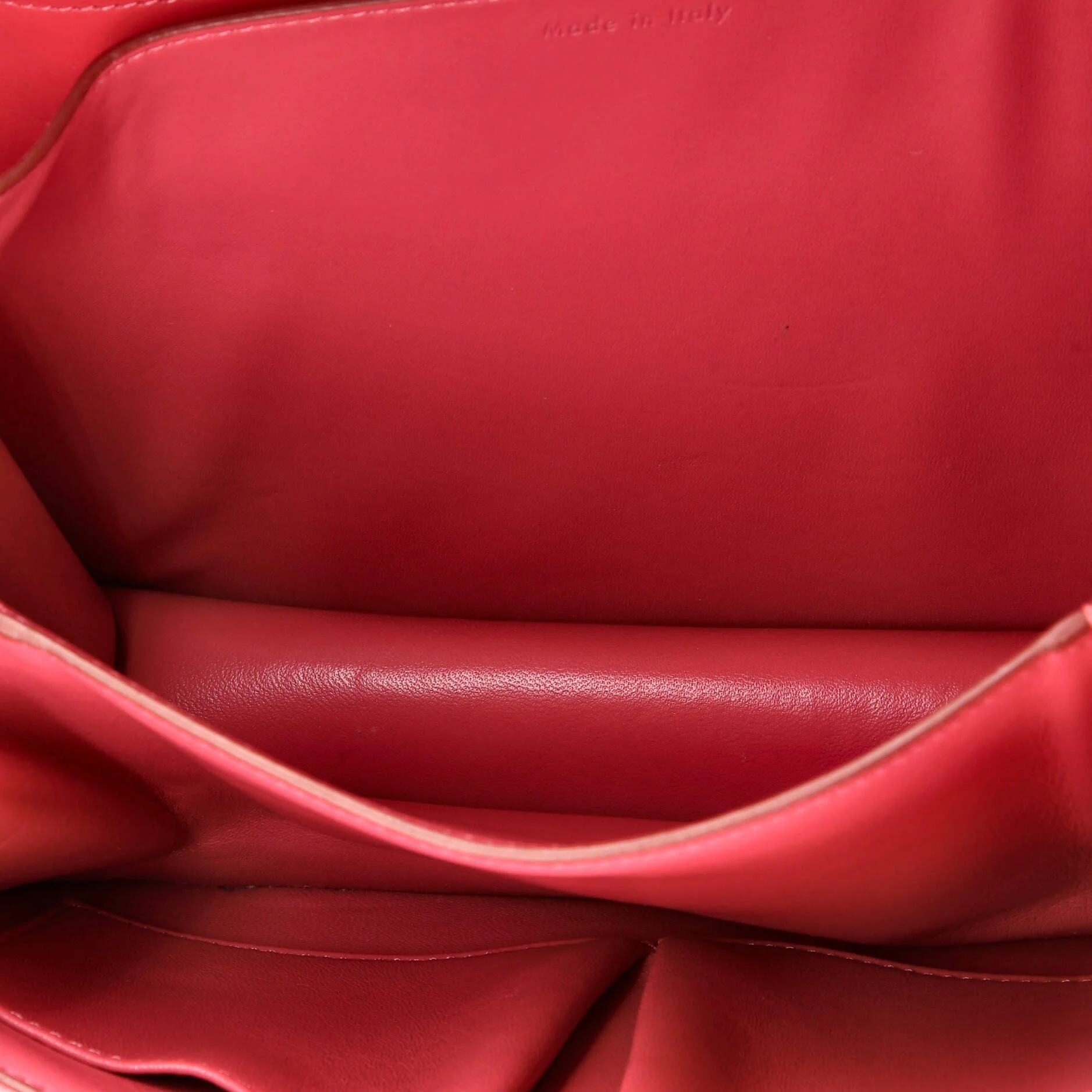 Classic Box Bag Smooth Leather Medium - Image 10