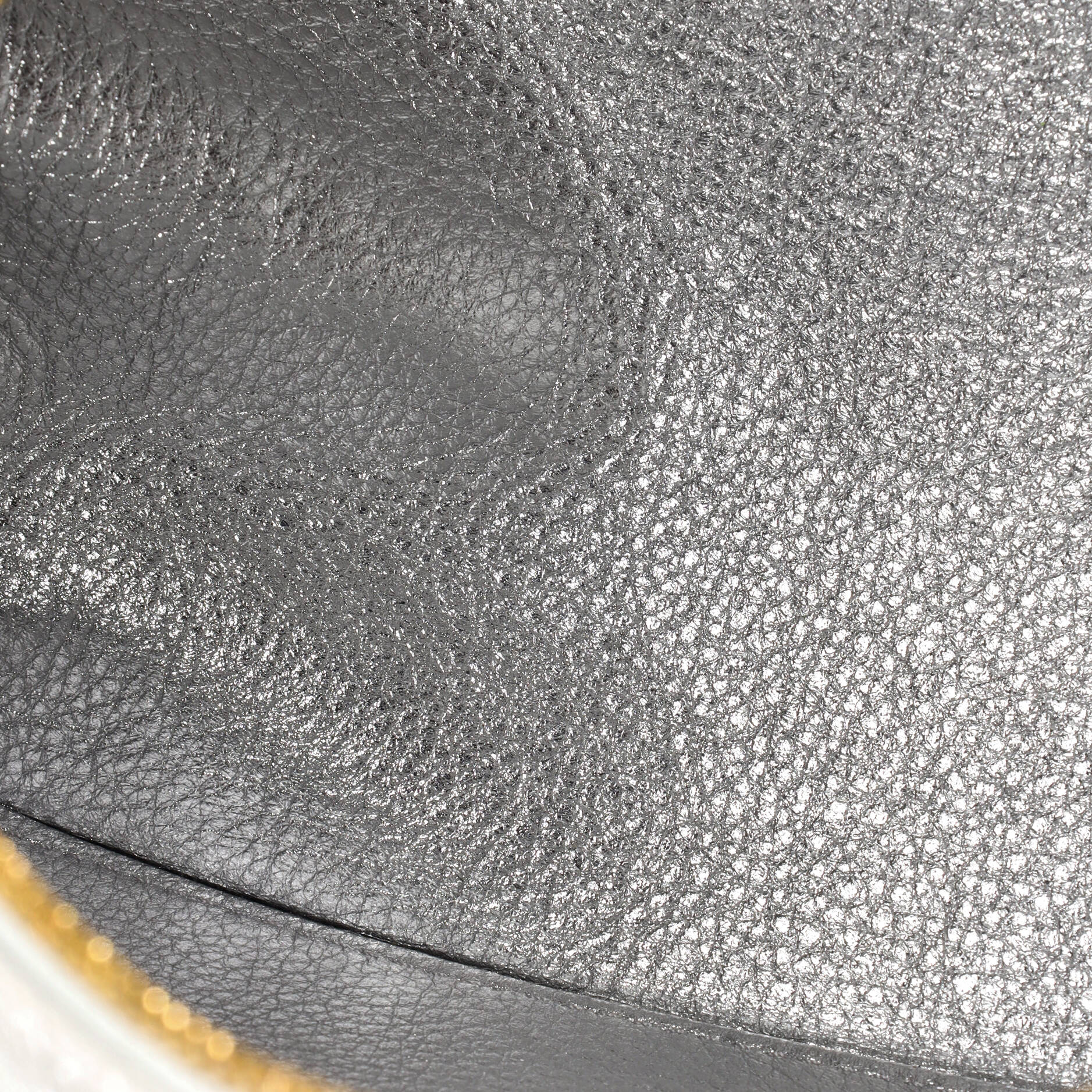 Cuir Triomphe Folded Cube Bag Leather - Image 5