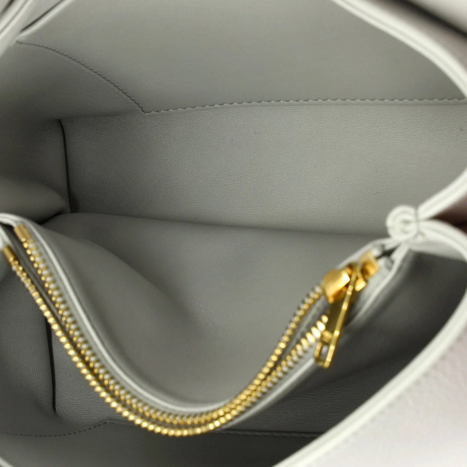Nino Top Handle Bag Leather Medium - Image 5