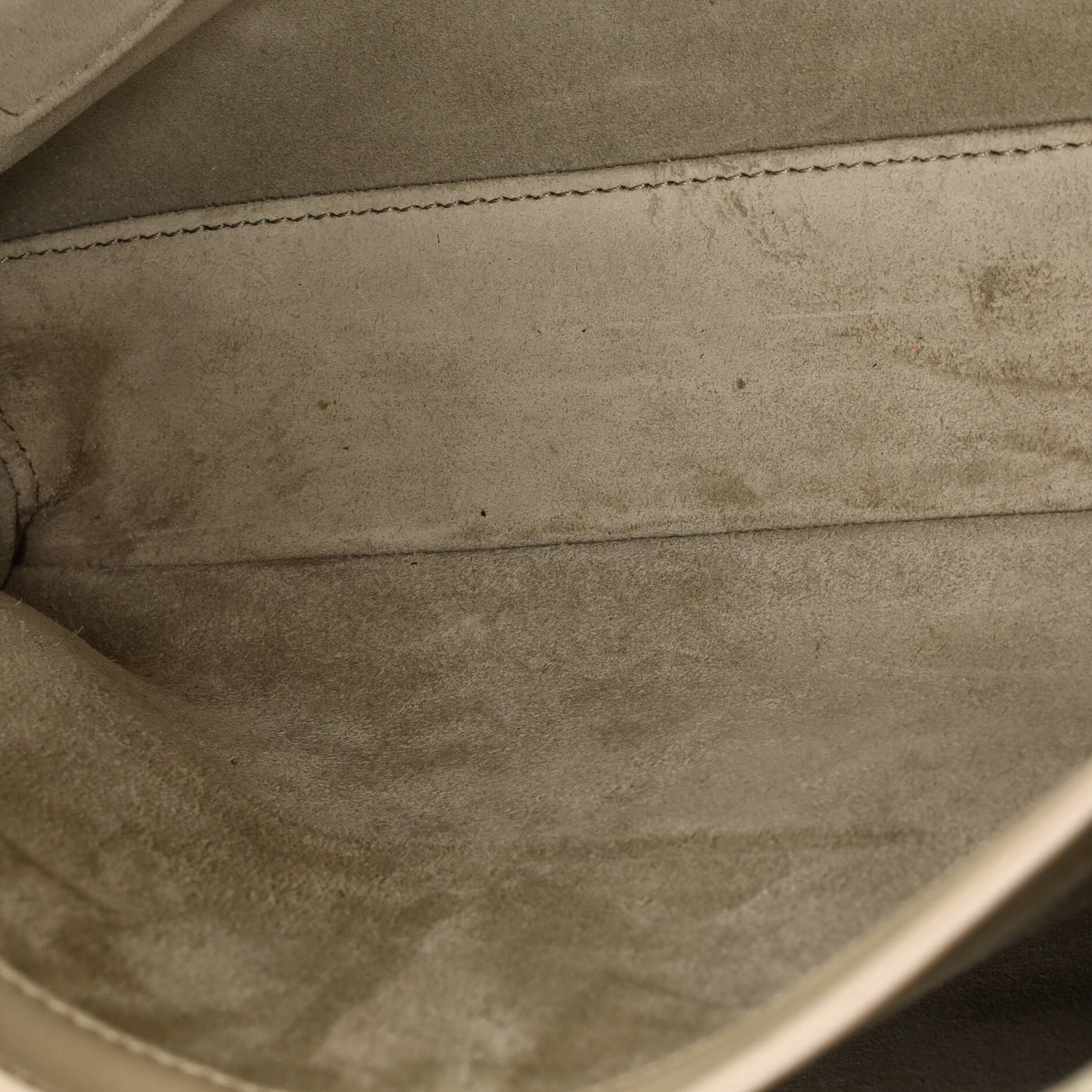 Soft 16 Bag Smooth Calfskin Medium - Image 5