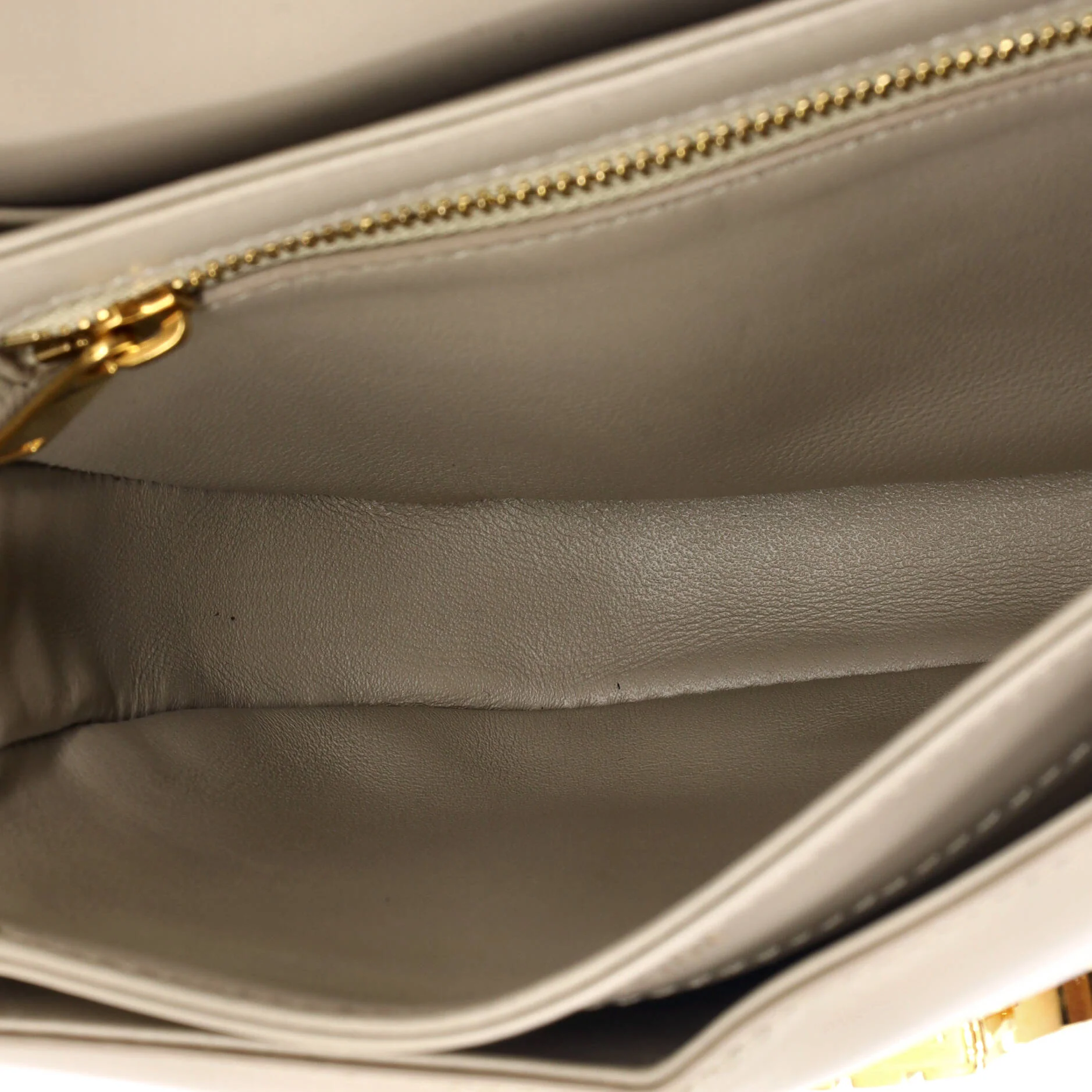 Triomphe Besace Clea Flap Bag Leather - Image 5