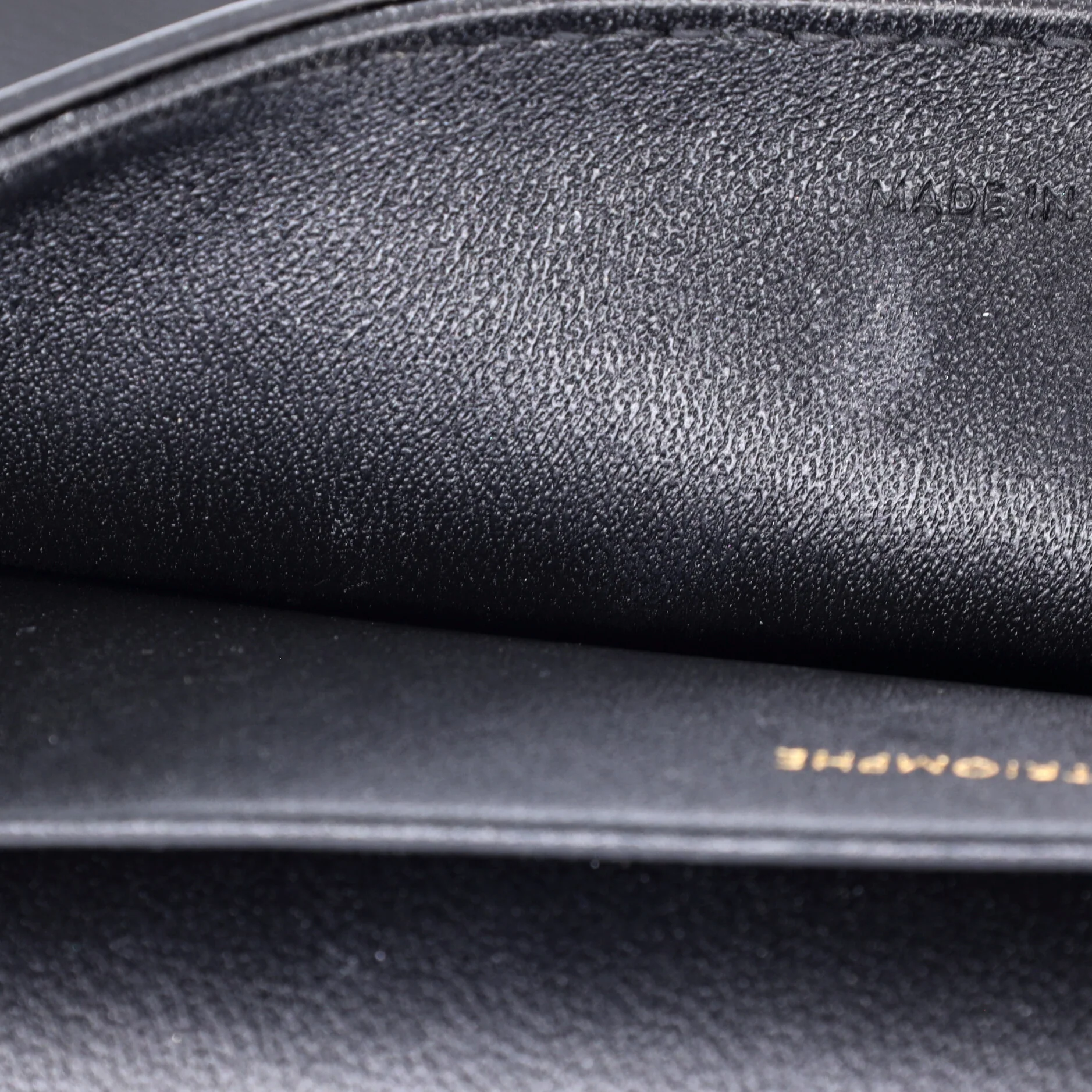 Triomphe East-West Shoulder Bag Smooth Calfskin - Image 6
