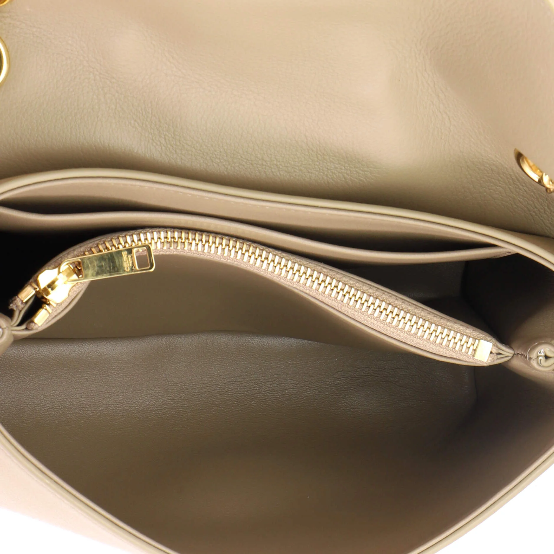 Victoire Flap Shoulder Bag Leather Medium - Image 5