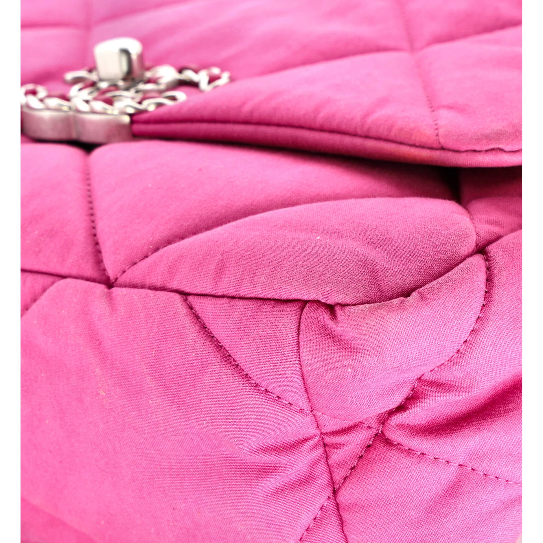 19 Flap Bag Quilted Canvas Medium - Image 7