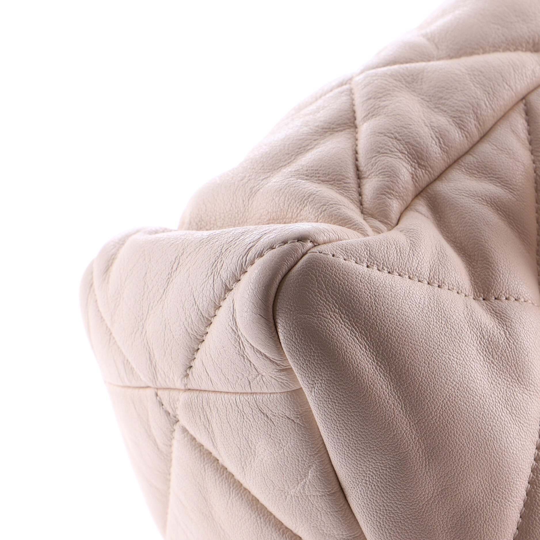 19 Flap Bag Quilted Leather Large - Image 7