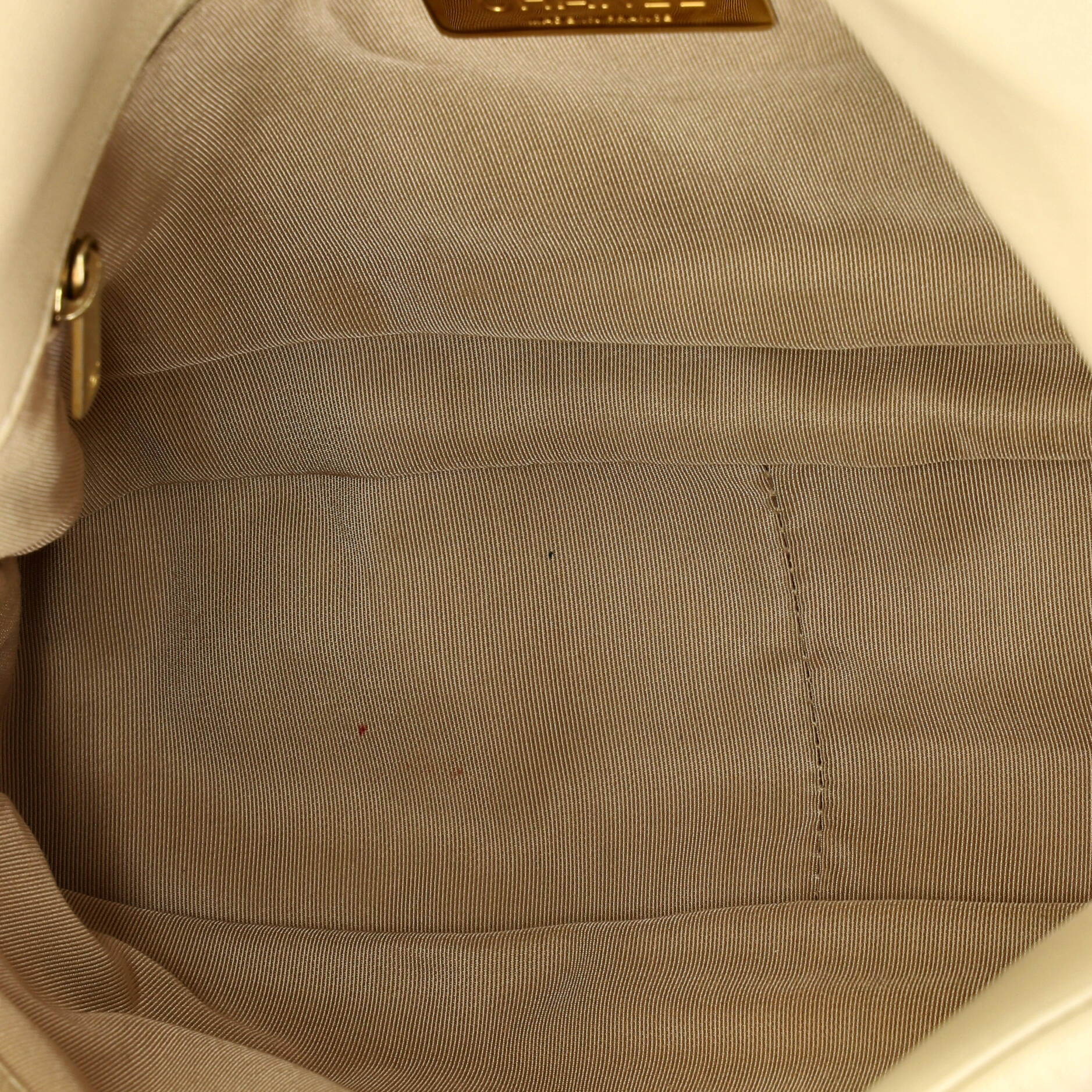19 Flap Bag Quilted Leather Large - Image 6