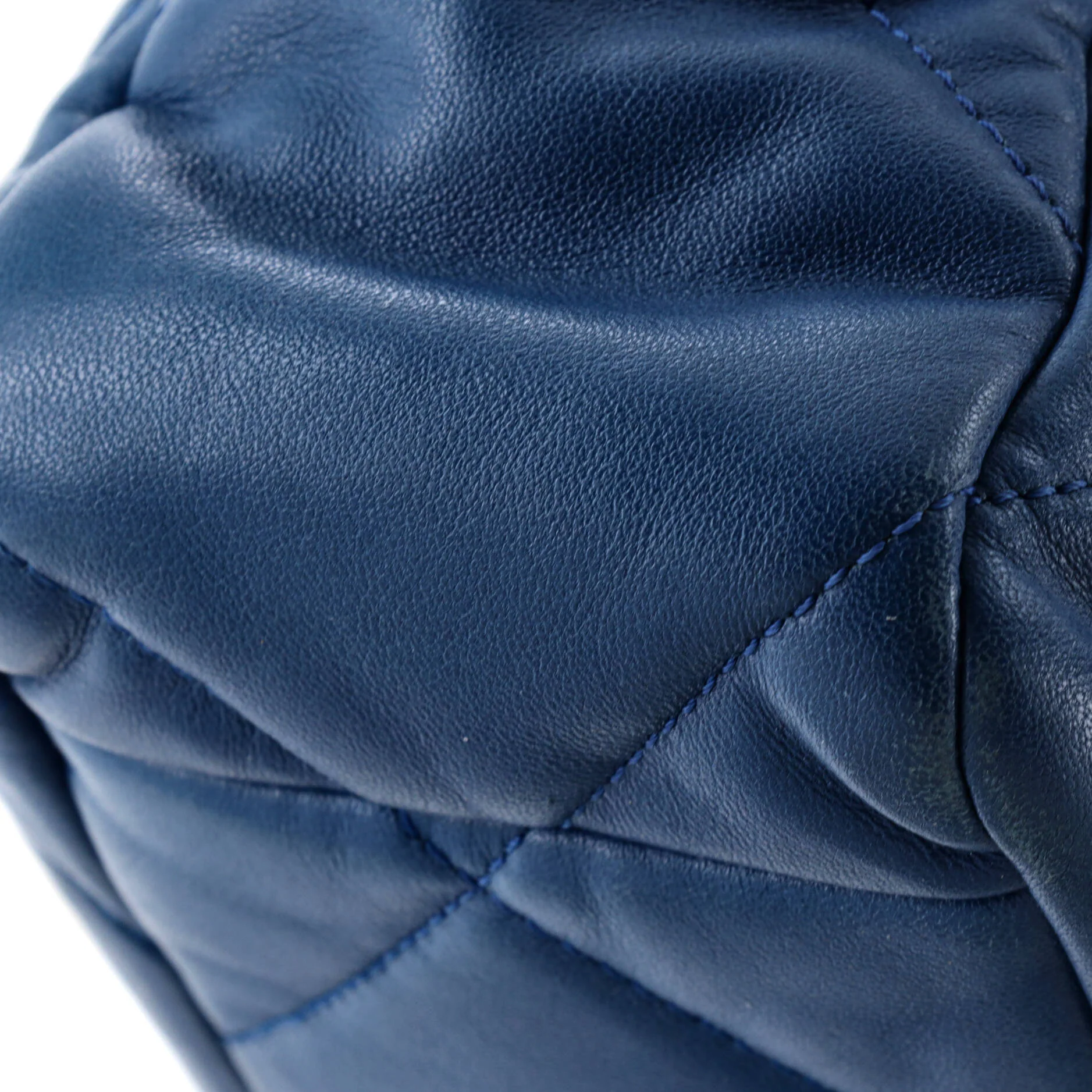19 Flap Bag Quilted Leather Large - Image 6