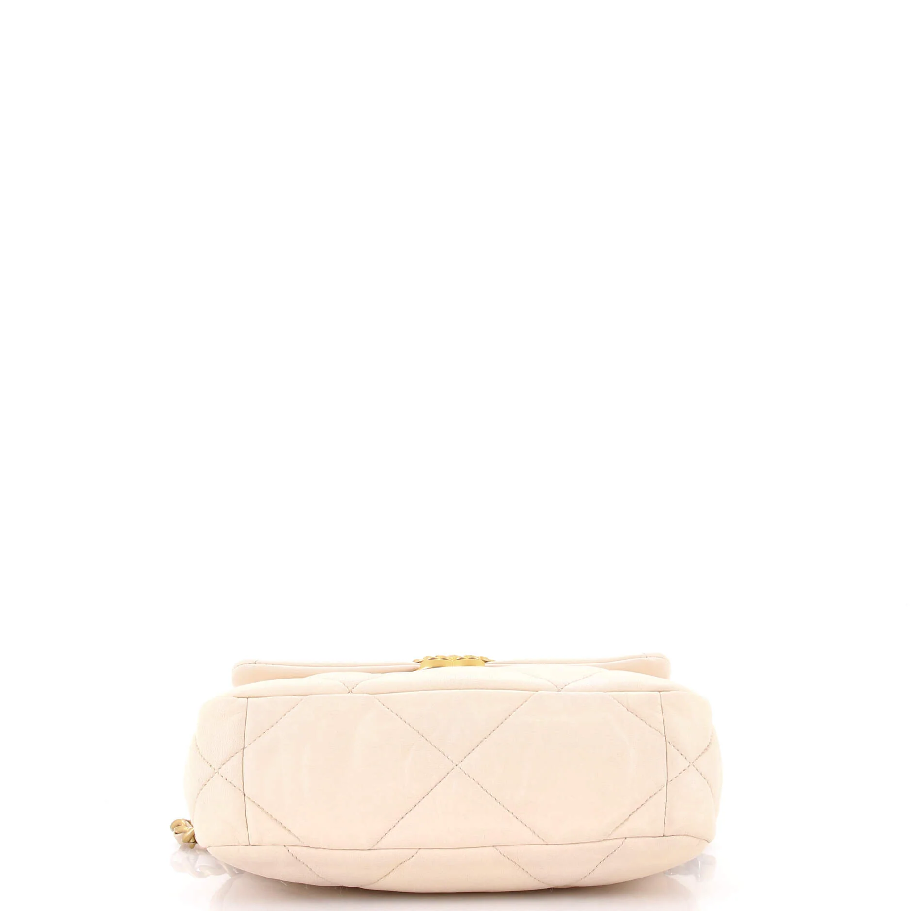 19 Flap Bag Quilted Leather Medium - Image 4