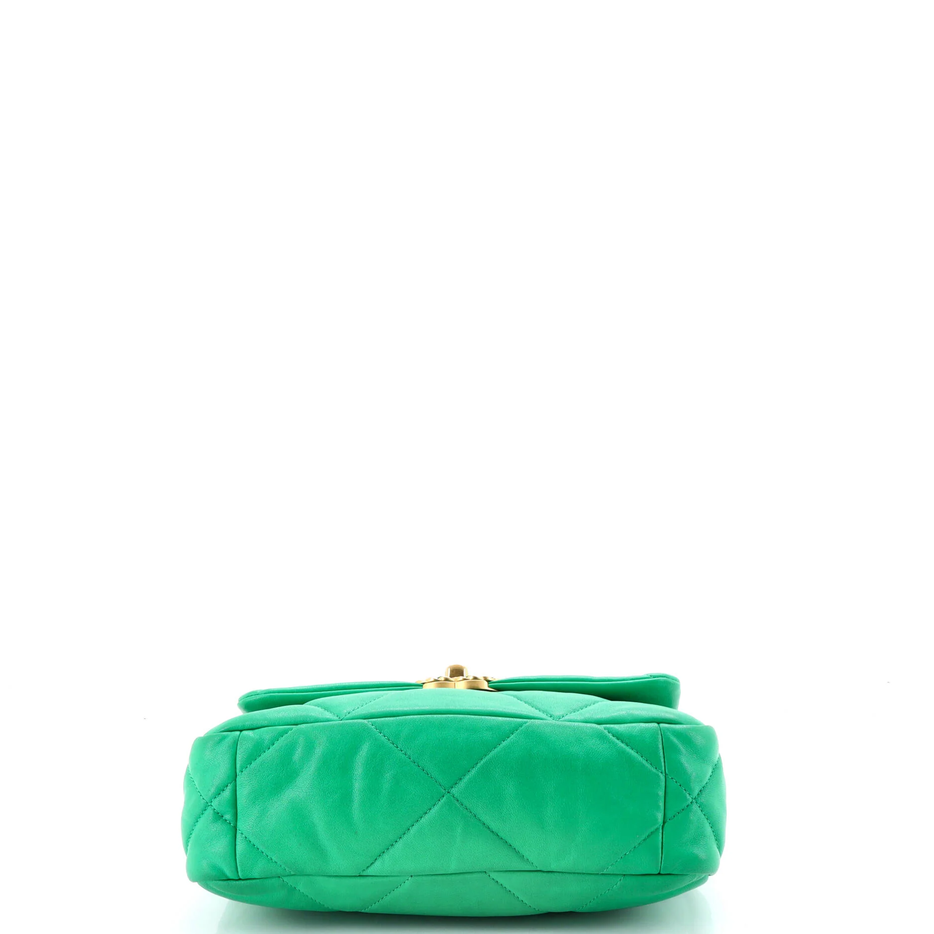 19 Flap Bag Quilted Leather Medium - Image 5