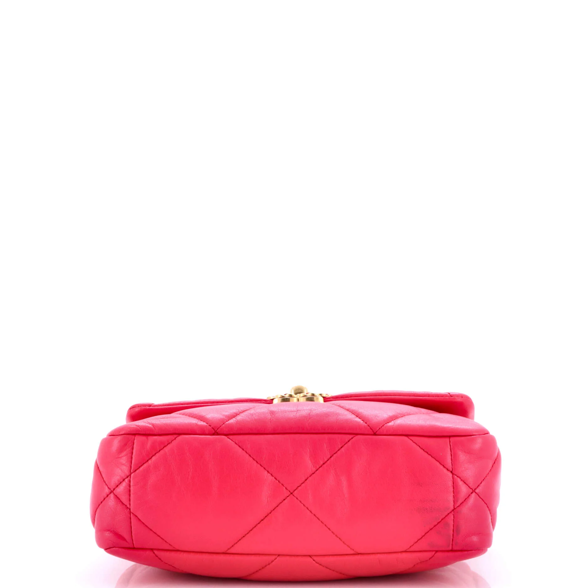 19 Flap Bag Quilted Leather Medium - Image 5